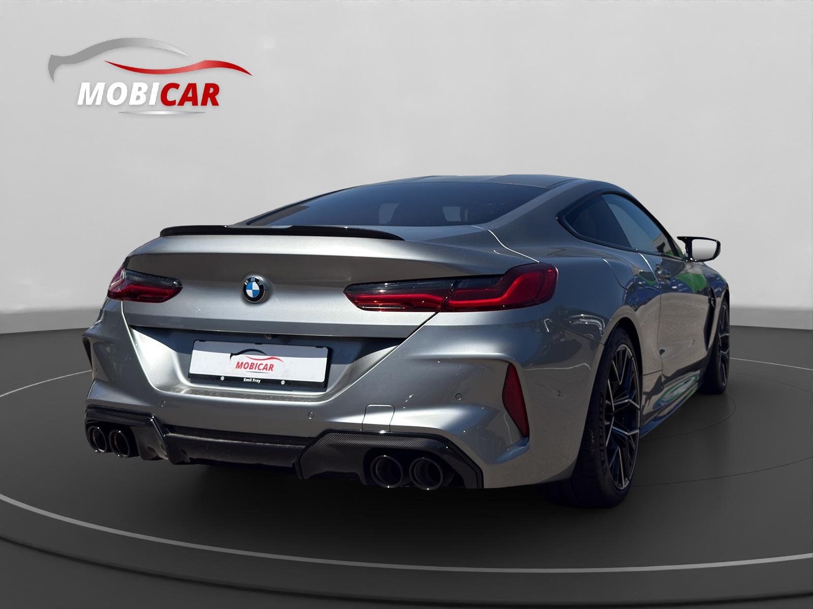 BMW M8 xDrive Steptronic-image-4