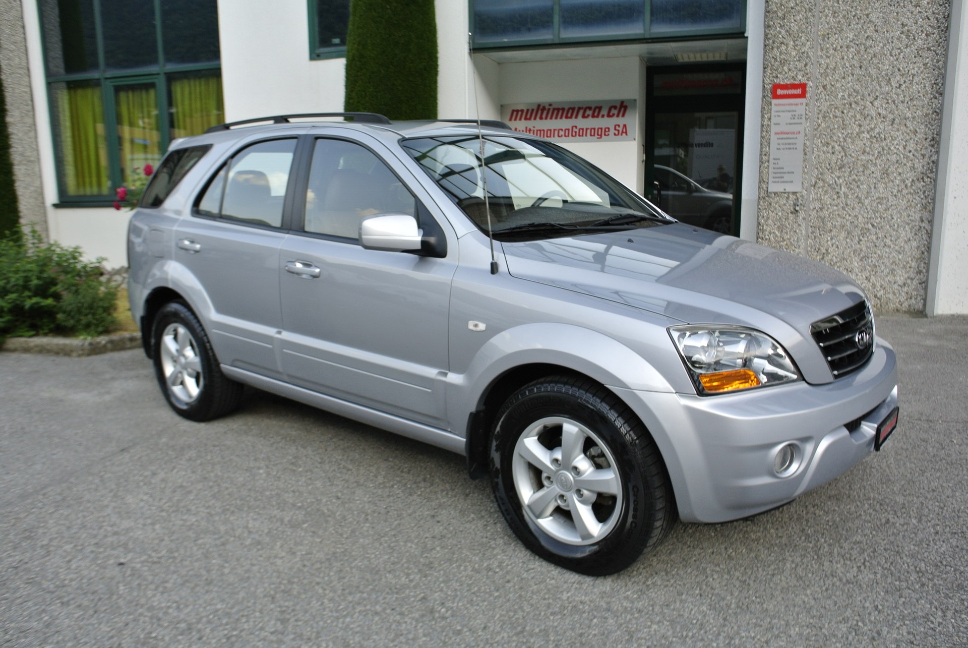 KIA Sorento 2.5 CRDI-image-4