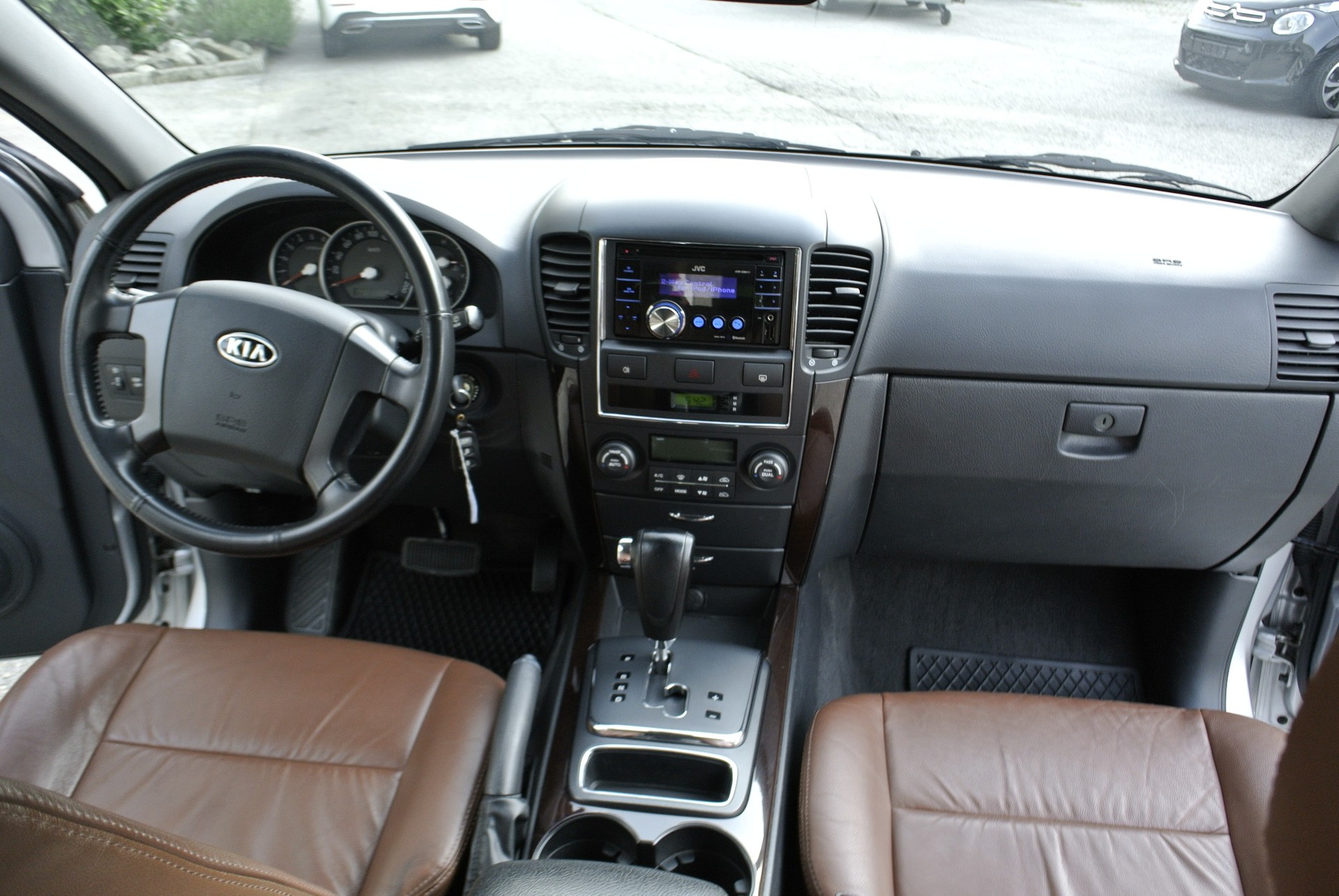 KIA Sorento 2.5 CRDI-image-21