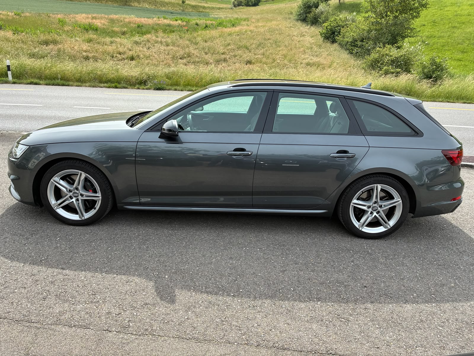 AUDI S4 Avant 3.0 TFSI quattro tiptronic-showroom-element-1