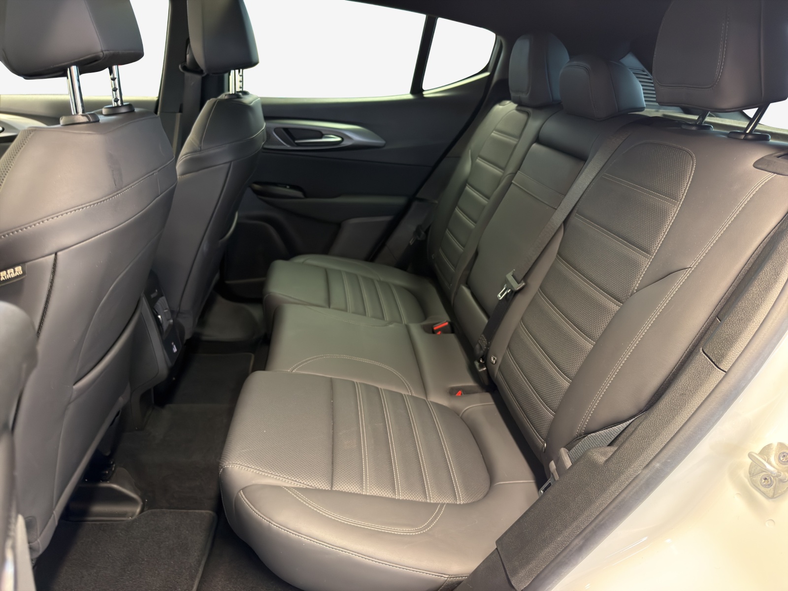ALFA ROMEO Tonale 1.3 Plug-in-Hybrid Q4 Veloce-image-11