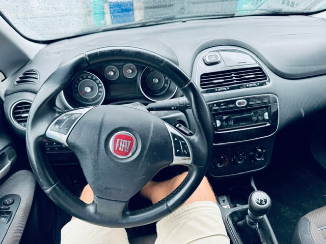 FIAT Punto 1.4 Dynamic FIXPREIS!-image-3