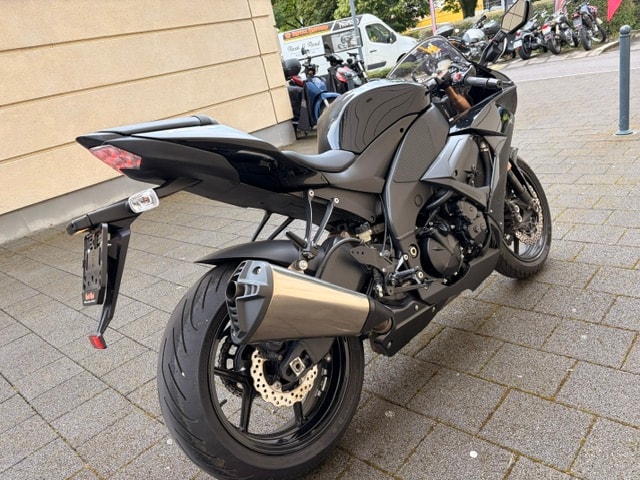 KAWASAKI Ninja ZX-10R-image-1
