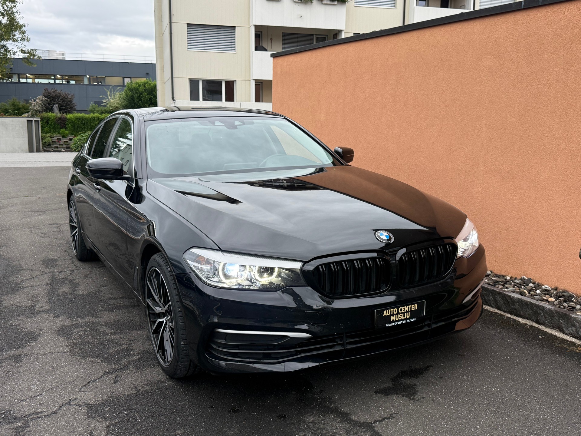 BMW 520d xDrive Luxury Line Steptronic-image-7