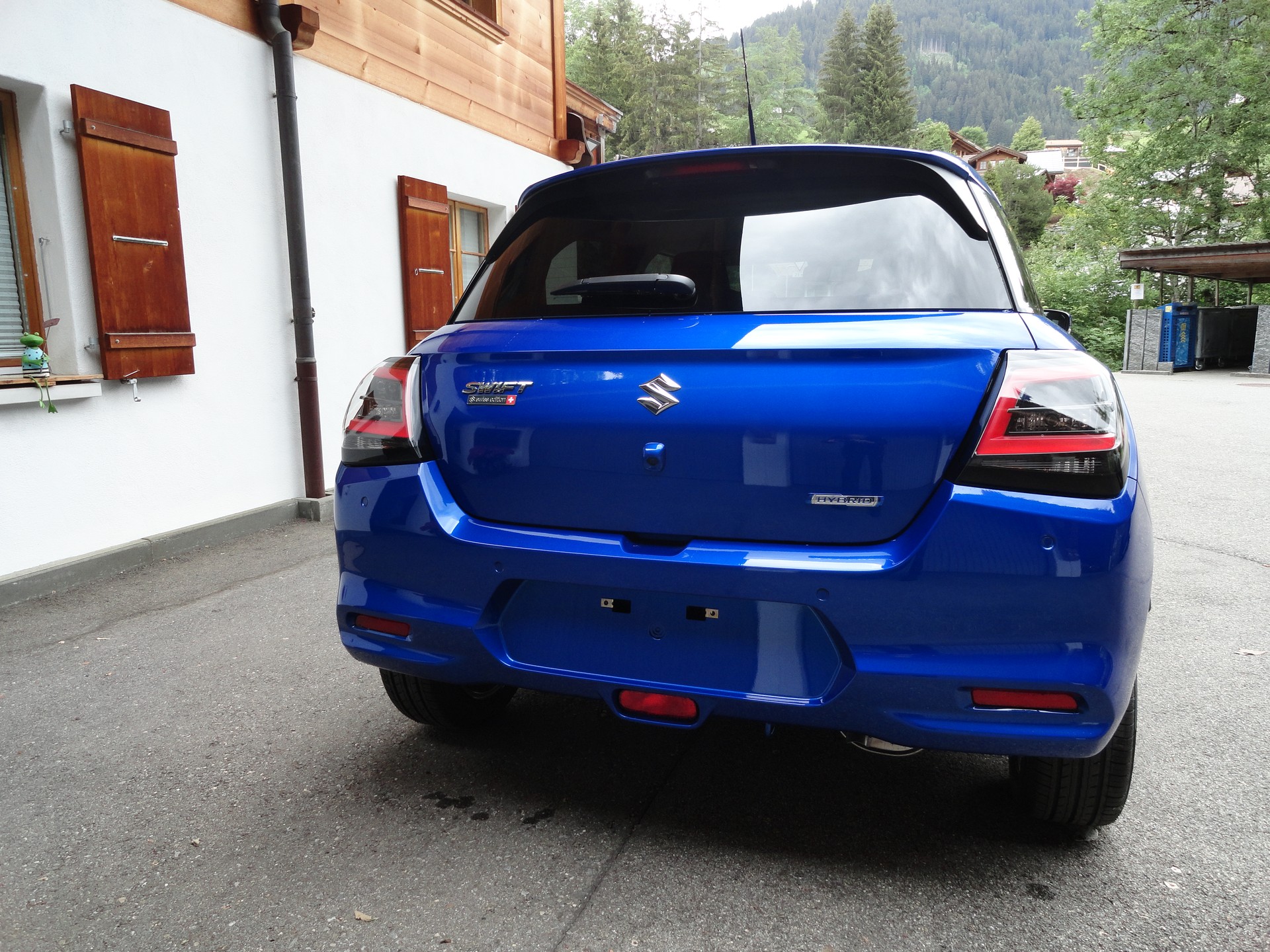 SUZUKI Swift 1.2 Compact Top Hybrid 4x4-image-3