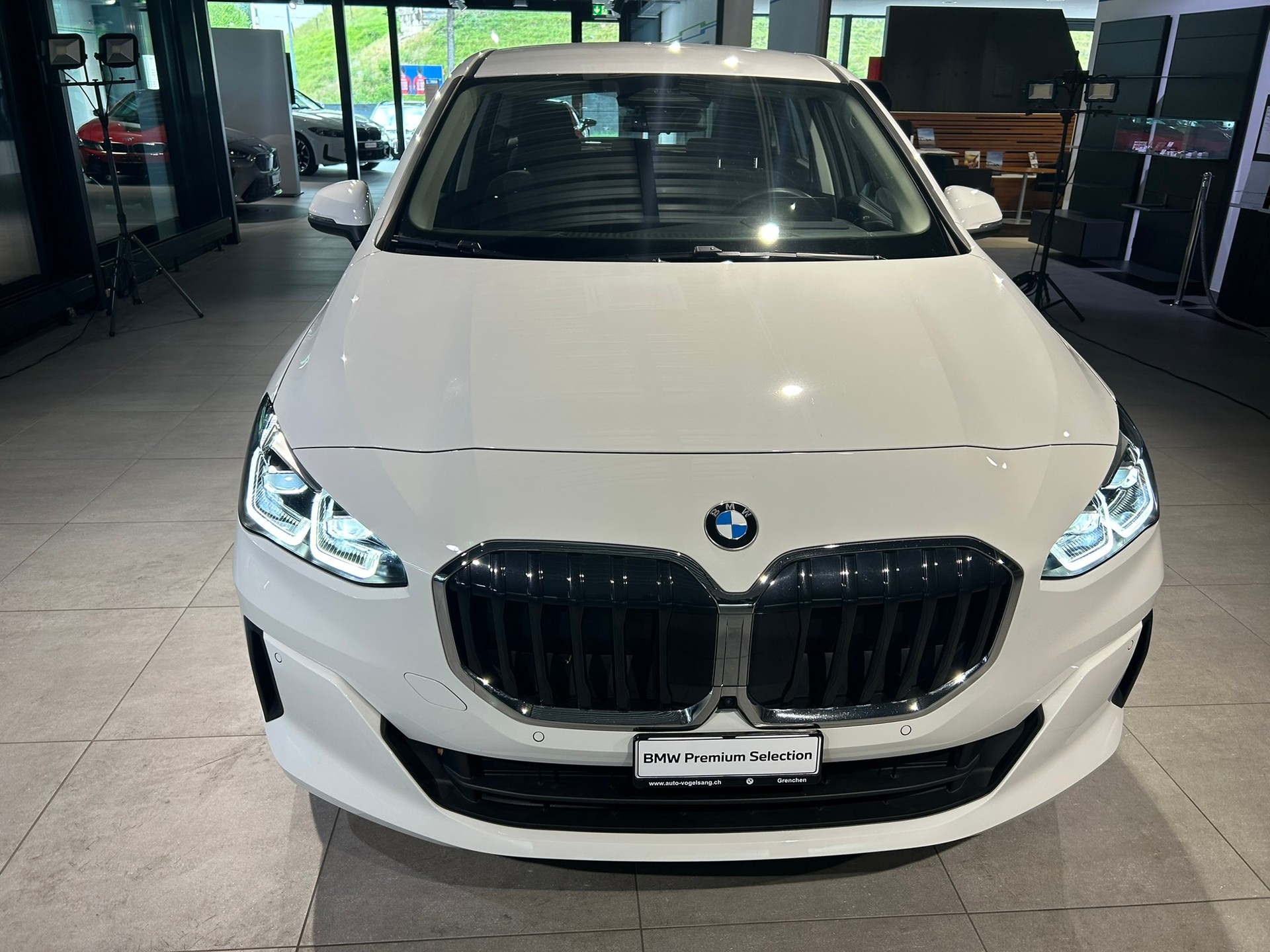 BMW 218d Active Tourer DKG-image-3