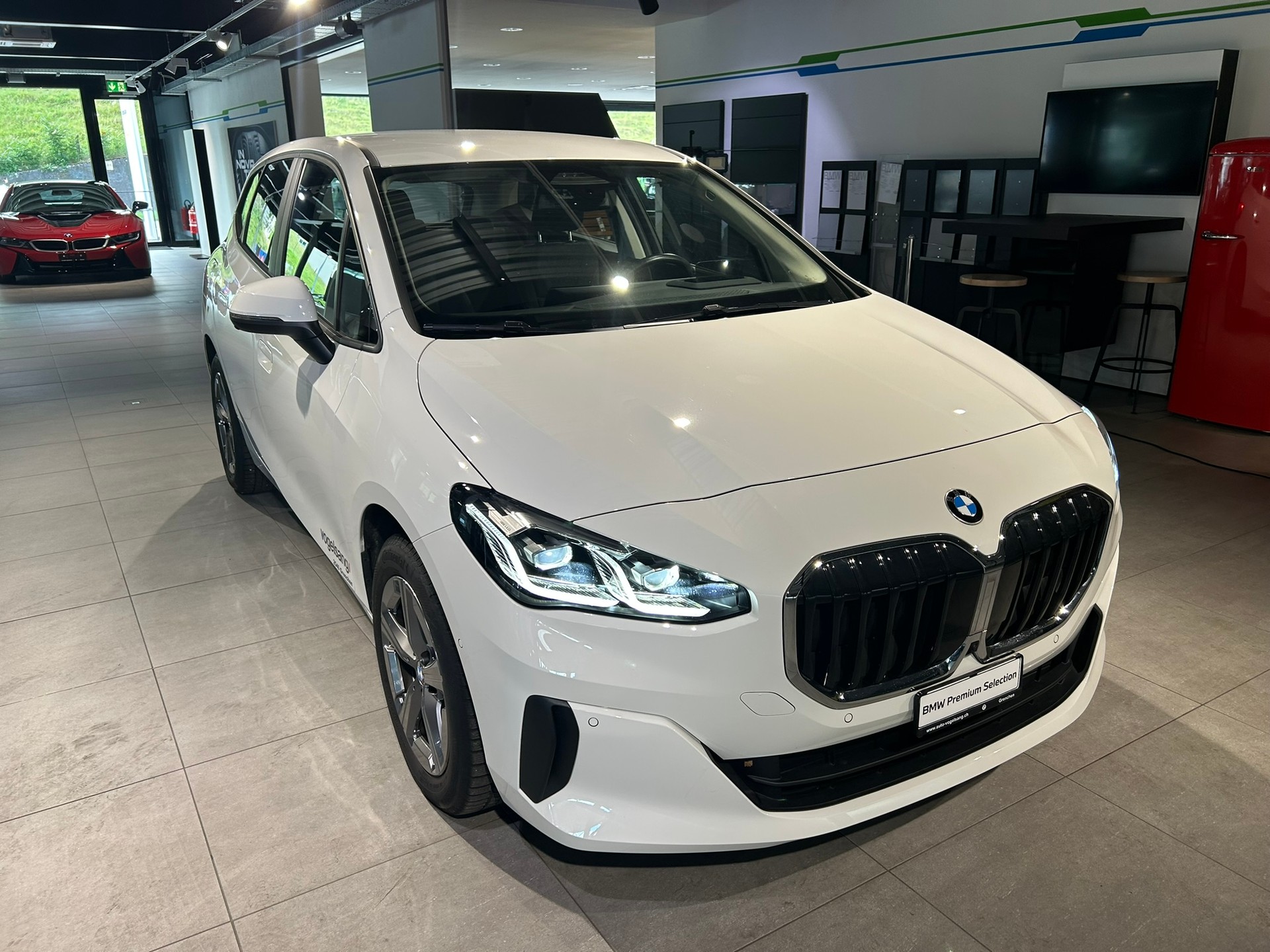 BMW 218d Active Tourer DKG-image-2