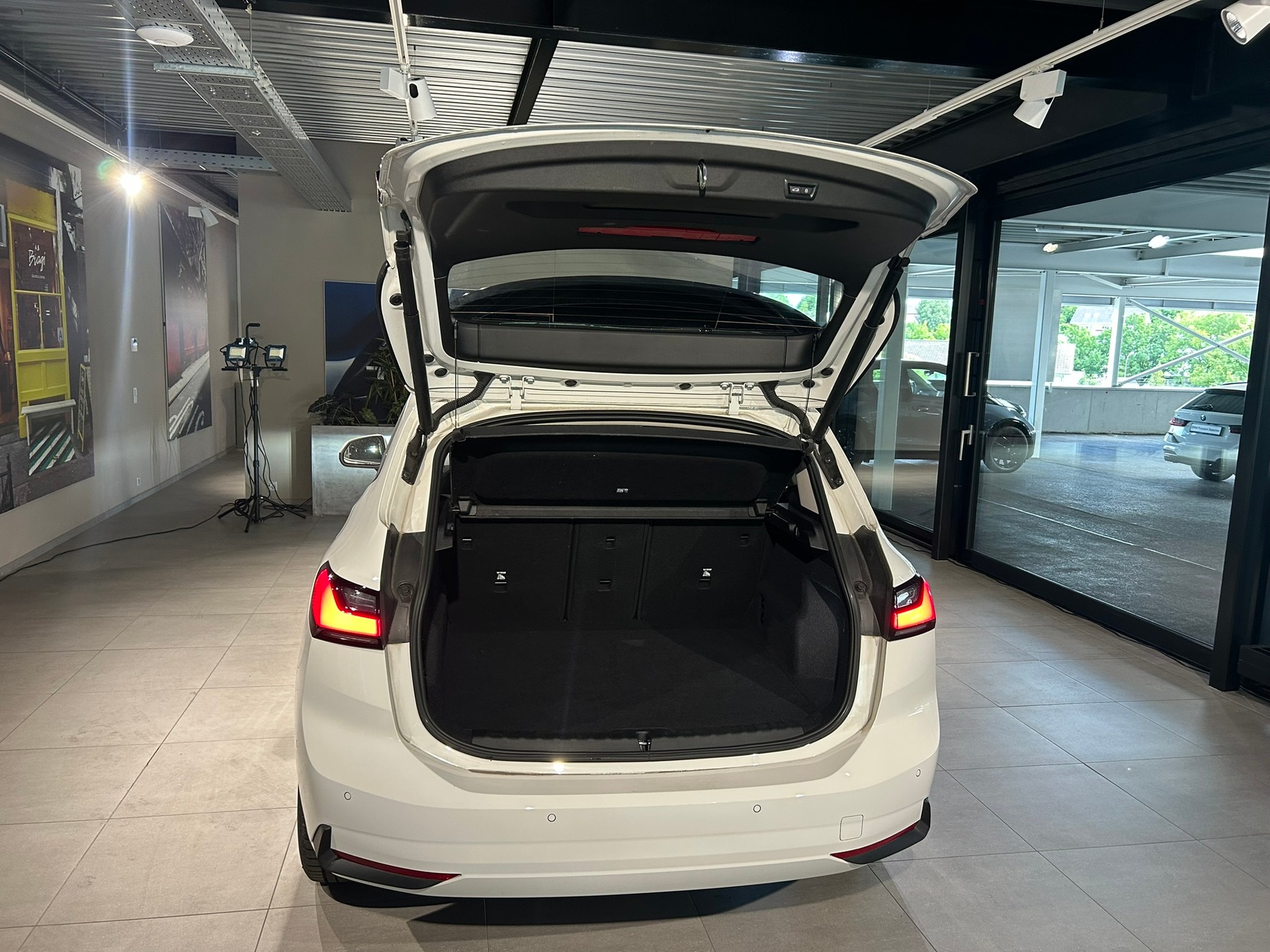BMW 218d Active Tourer DKG-image-22