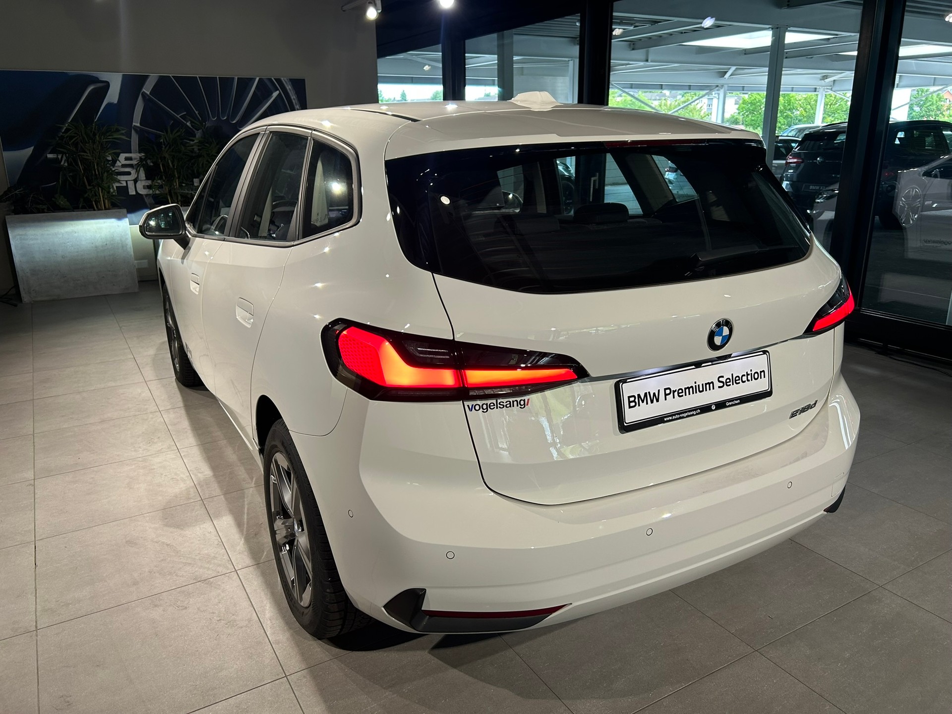 BMW 218d Active Tourer DKG-image-13