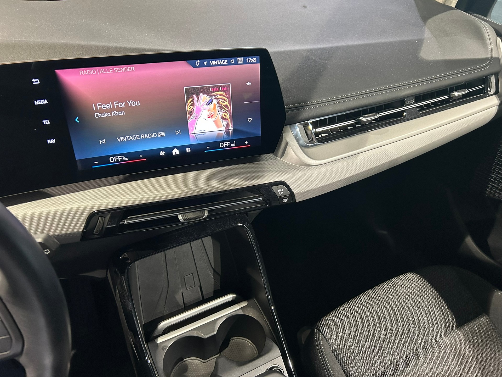 BMW 218d Active Tourer DKG-image-26