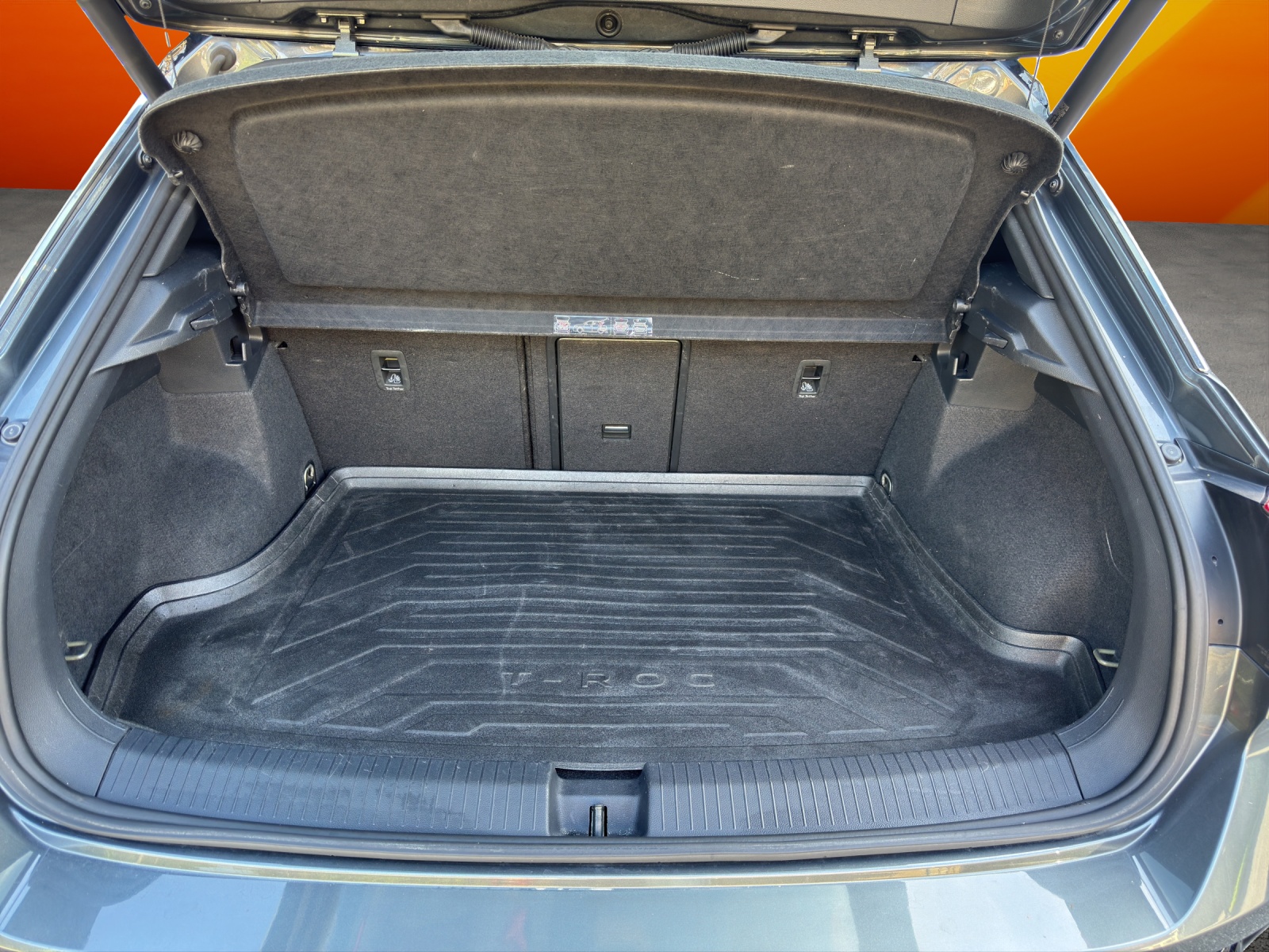 VW T-Roc 2.0 TSI R DSG 4Motion-image-18
