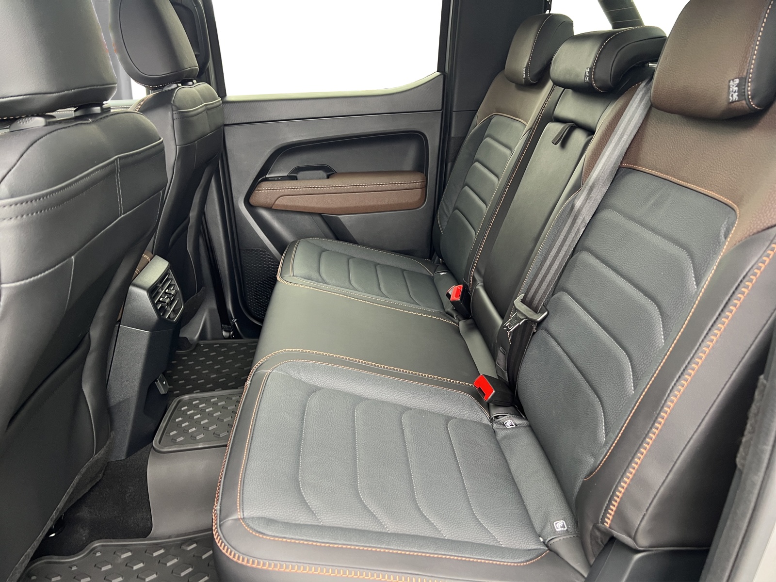 VW Amarok 3.0TDI PanAmericana Winter 2-image-10