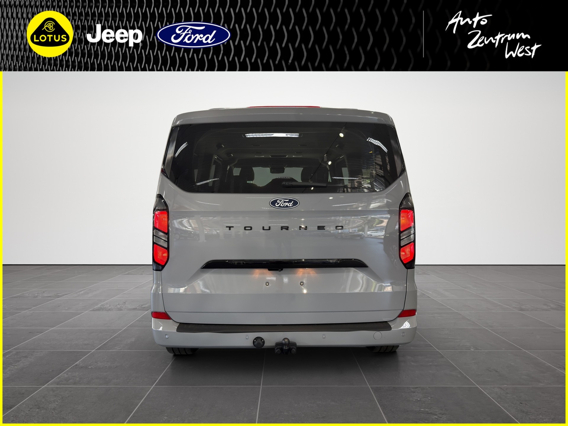 FORD Tourneo Bus 320 L2H1 Titanium Automat-image-3