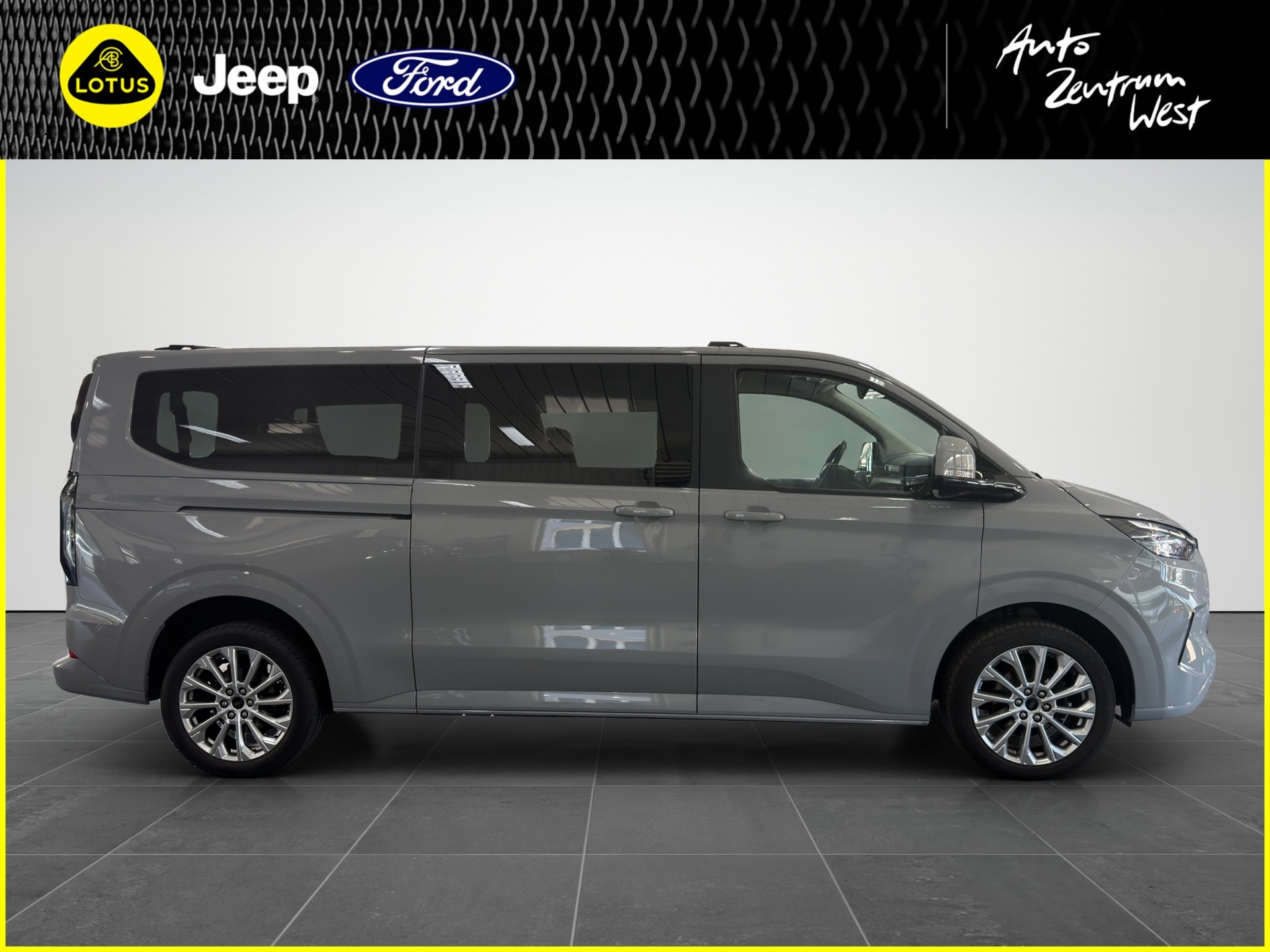 FORD Tourneo Bus 320 L2H1 Titanium Automat-image-5