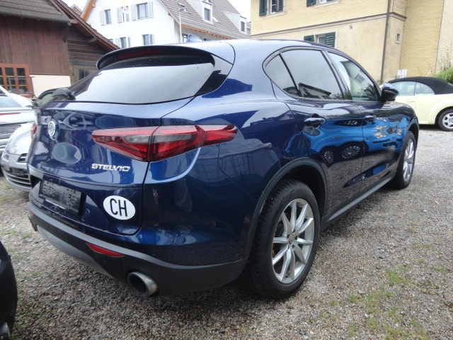 ALFA ROMEO Stelvio 2.0 Super Q4 Automatic-image-3