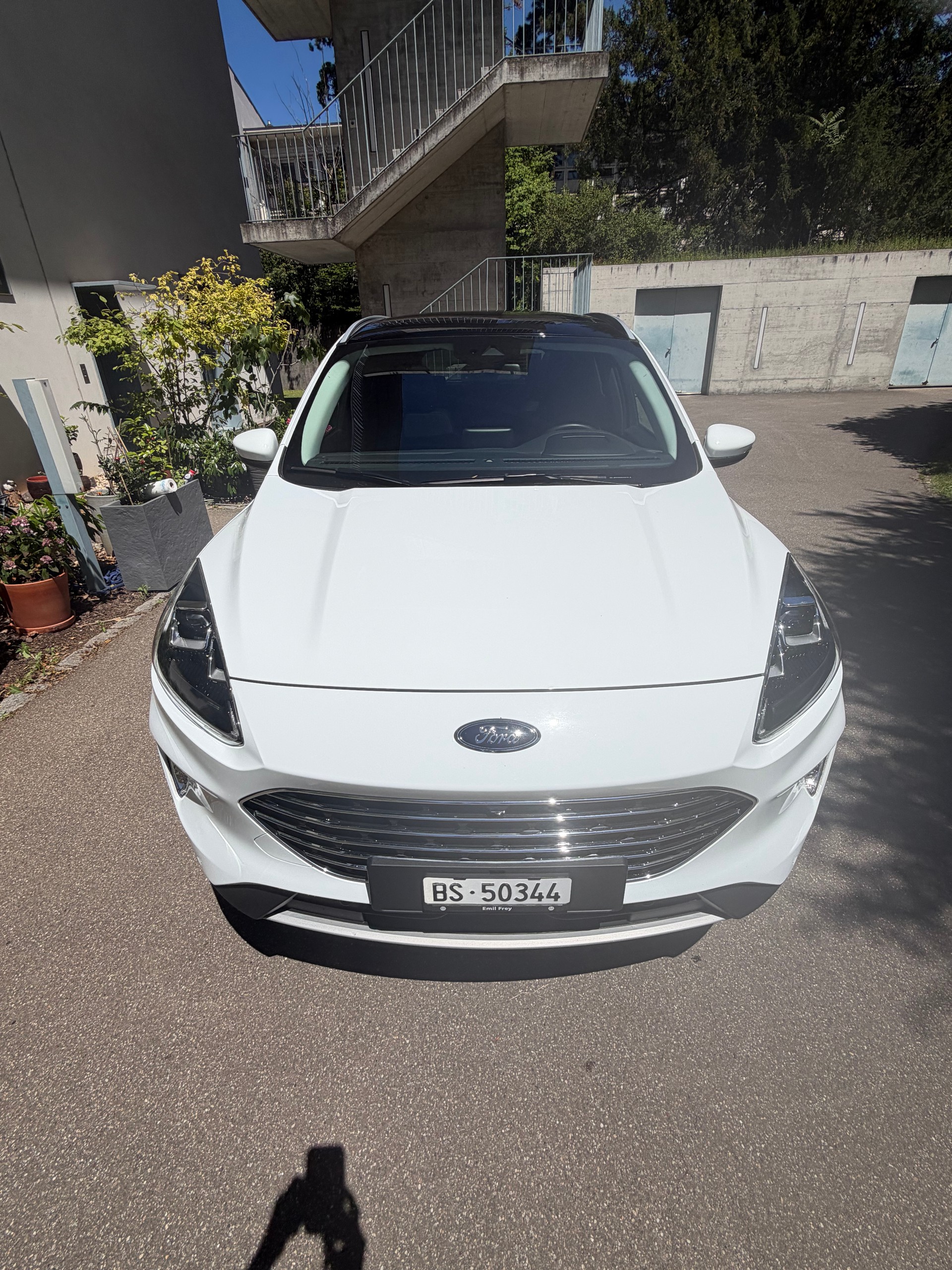 FORD 2.5 Hybrid Titanium 4x4-image-1