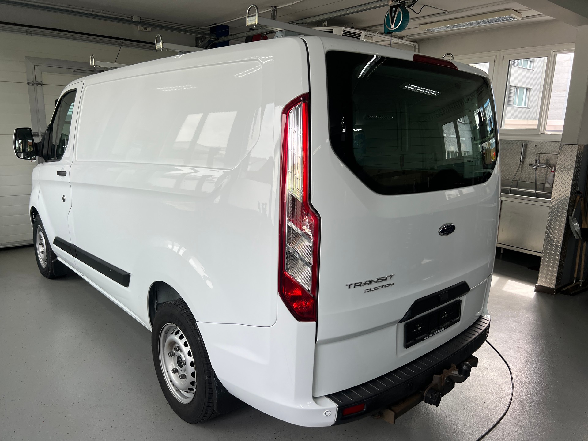 FORD Transit Custom Van 320 L1H1 Trend-image-2