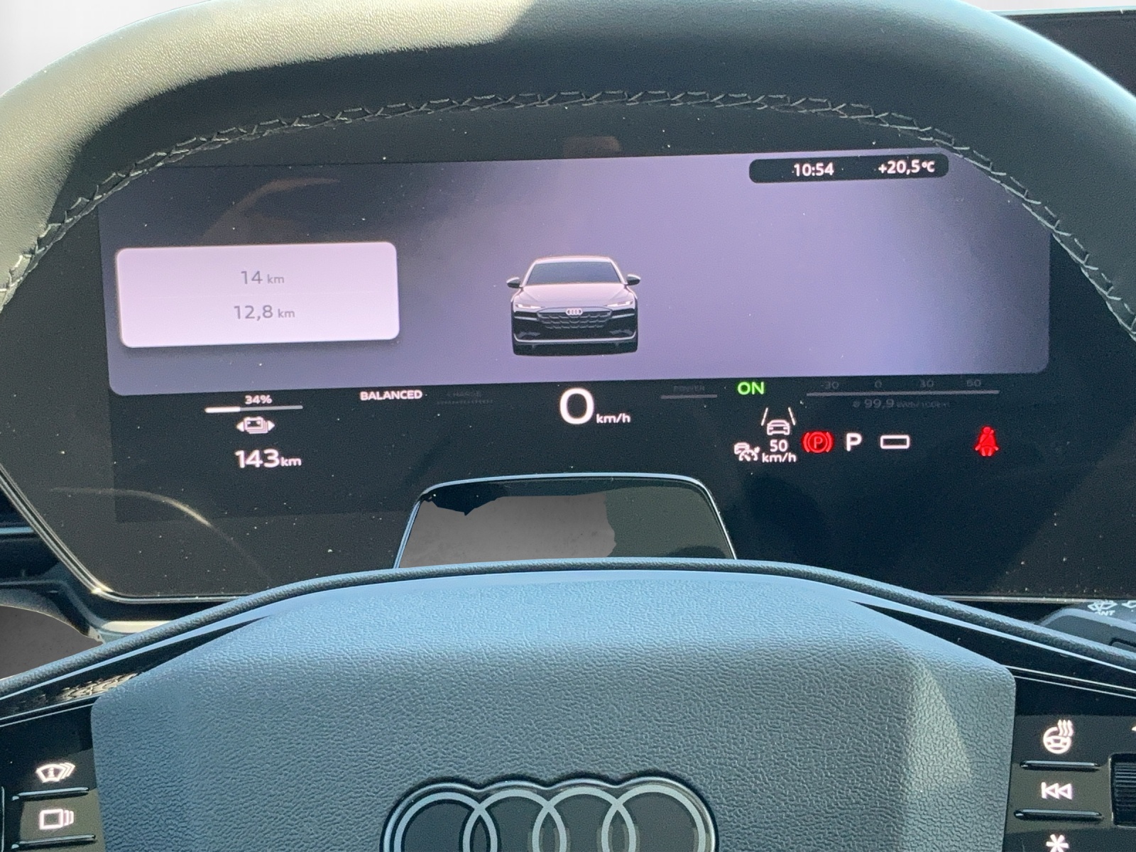 AUDI A6 Avant e-tron quattro-image-7