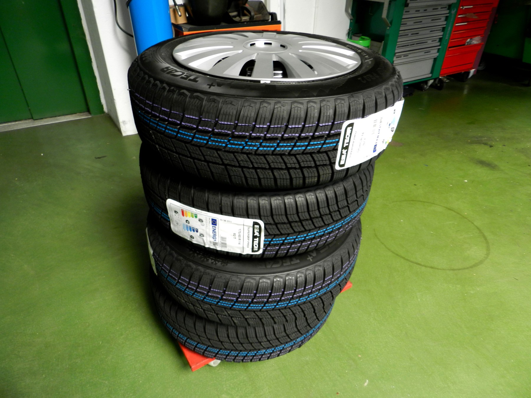 MAZDA 2 1.3i 16V Exclusive-image-15