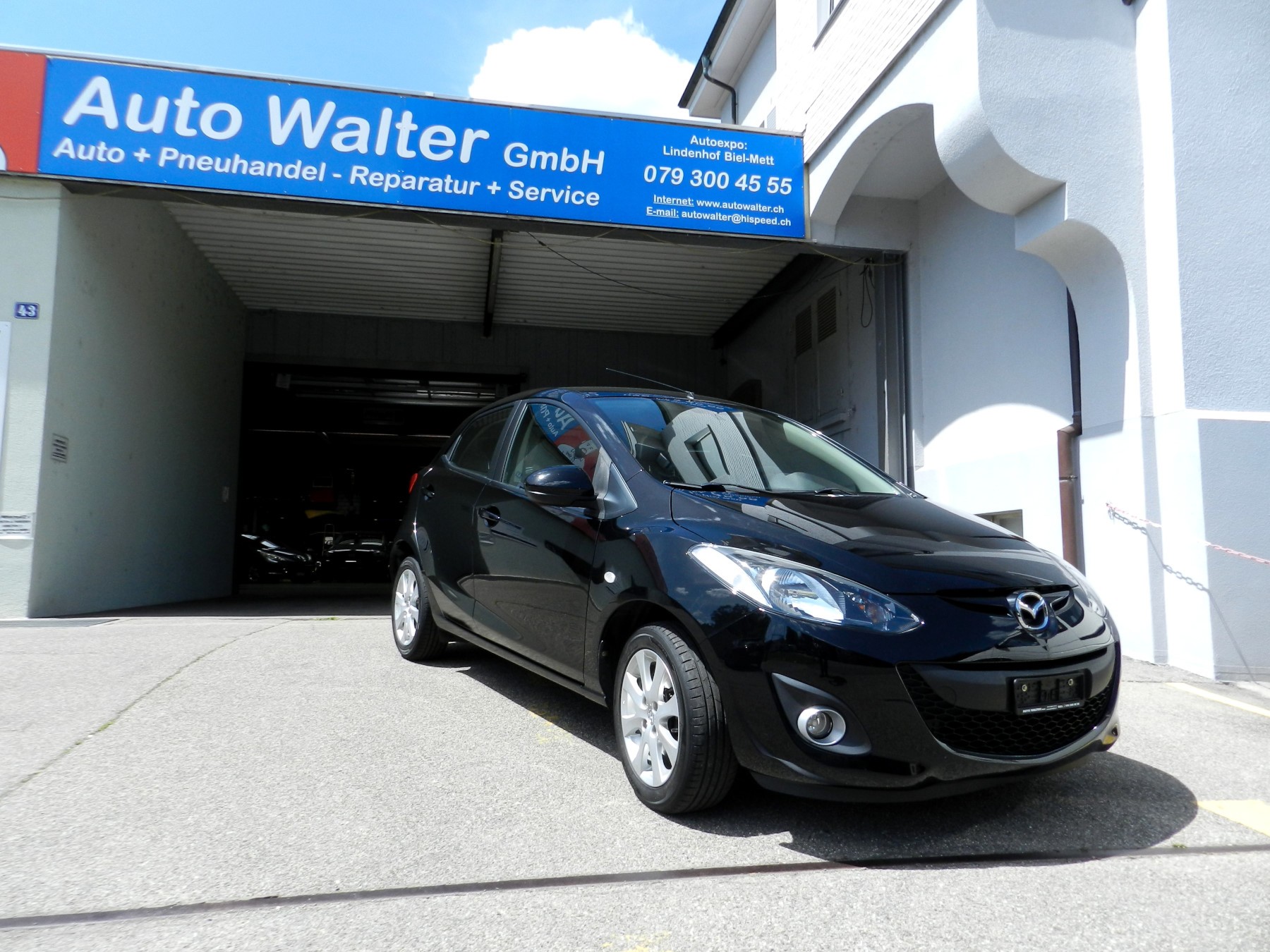 MAZDA 2 1.3i 16V Exclusive-image-1