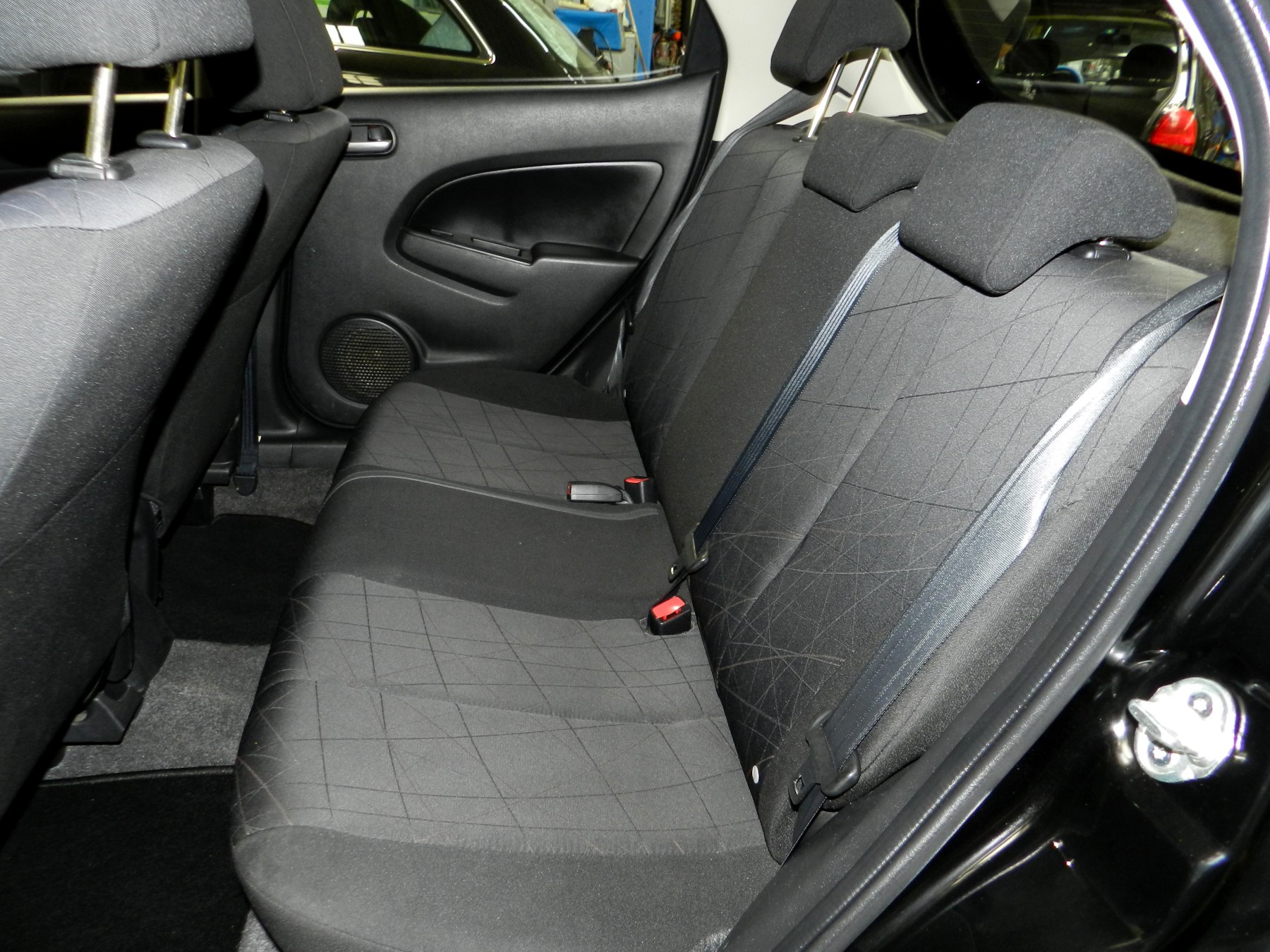 MAZDA 2 1.3i 16V Exclusive-image-9