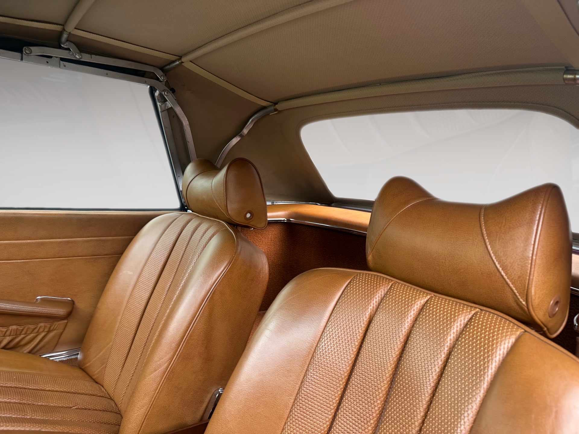 MERCEDES-BENZ SL 280 Pagode-image-10