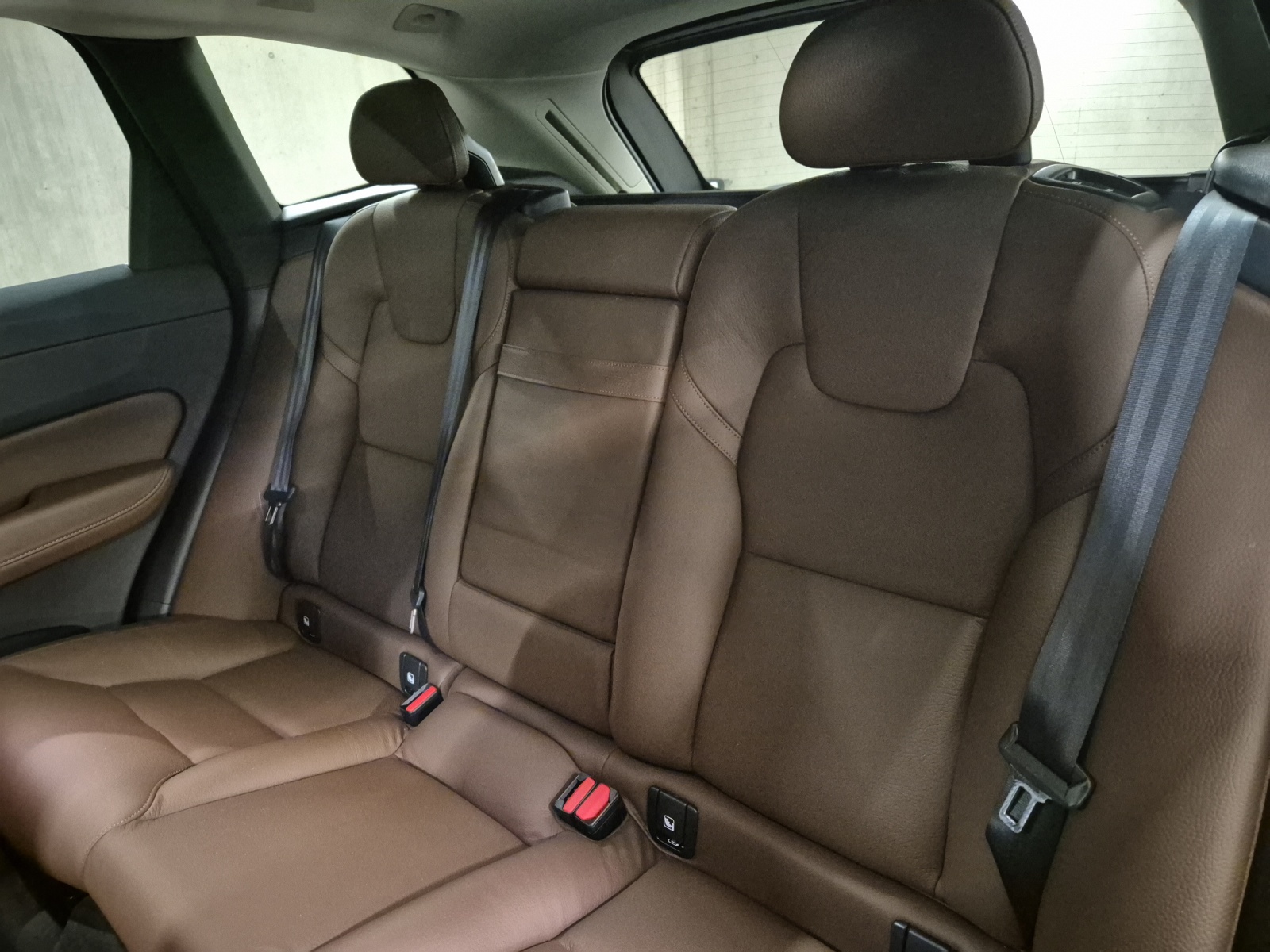 VOLVO XC60 2.0 T8 TE Inscription AWD-image-15