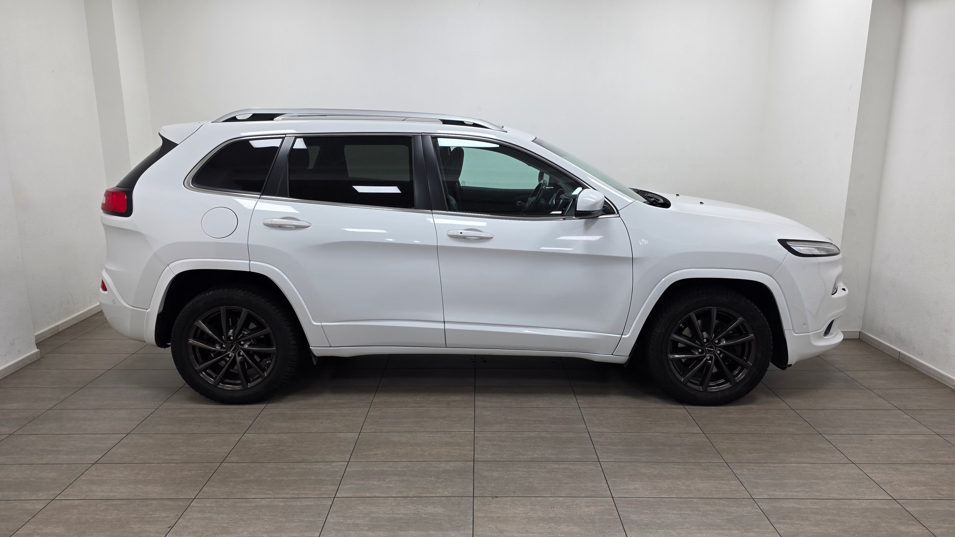 JEEP Cherokee 2.2TD Overland AWD 9ATX-image-2