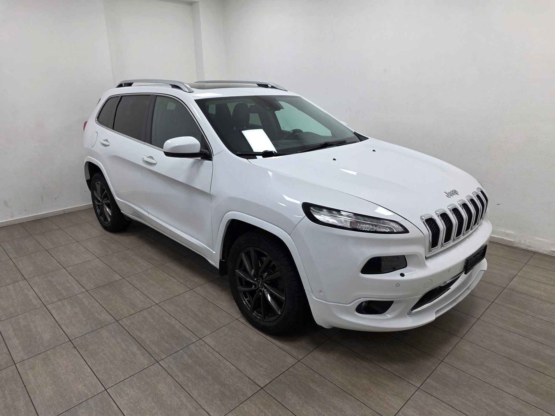 JEEP Cherokee 2.2TD Overland AWD 9ATX-image-1