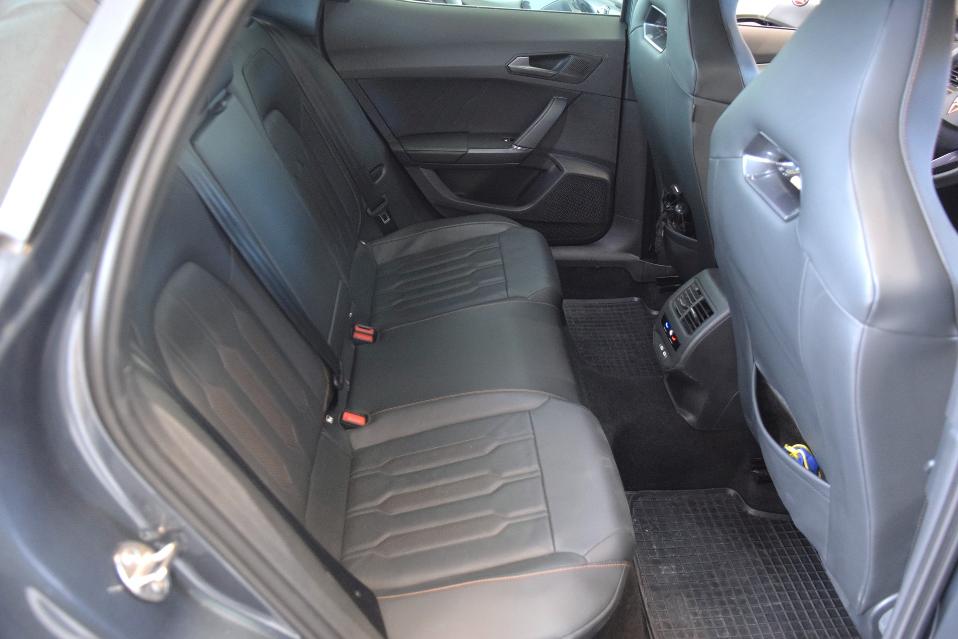 CUPRA Formentor 2.0TSI VZ DSG-image-9
