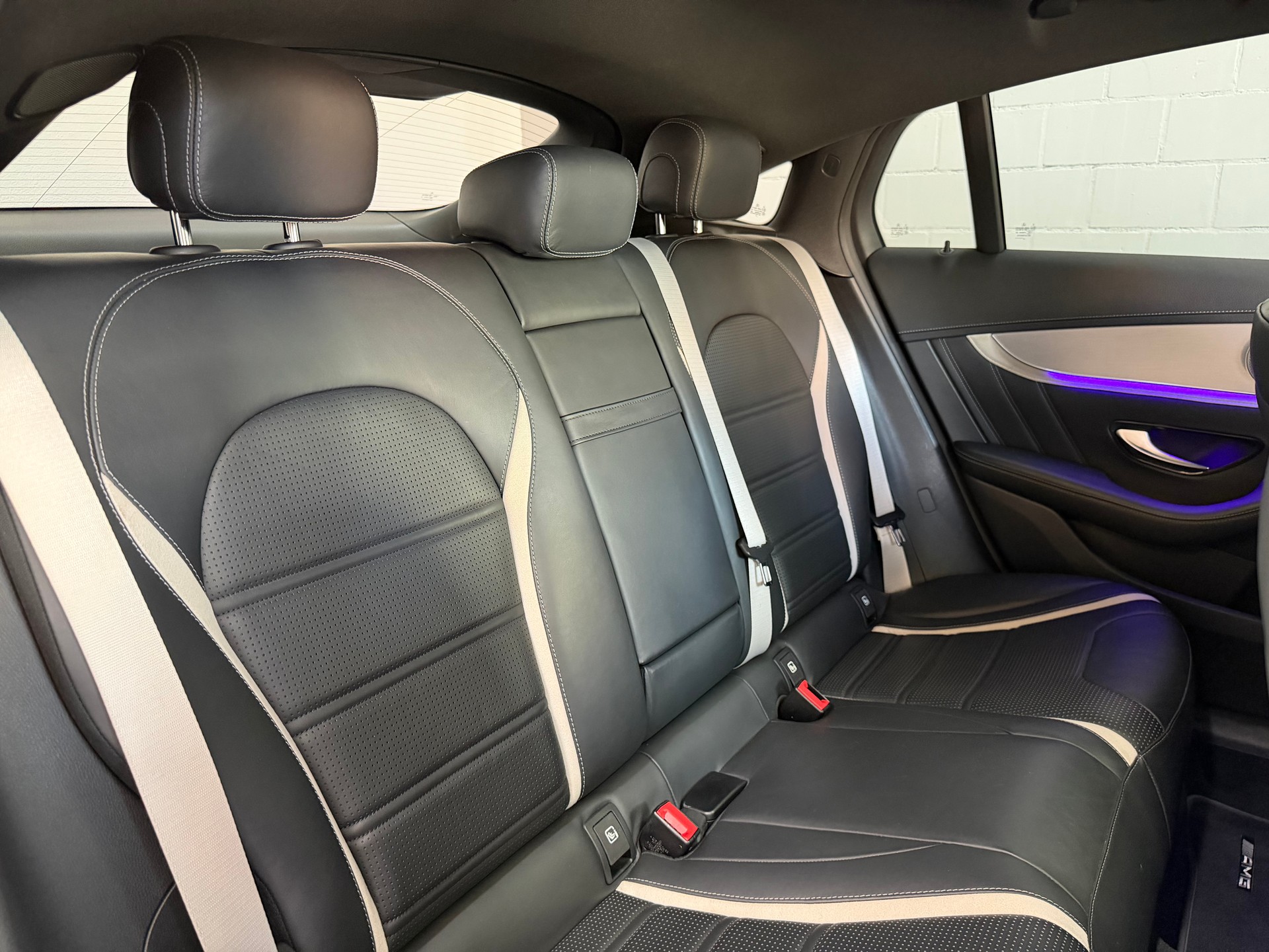 MERCEDES-BENZ GLC Coupé 63 S AMG 4Matic+ 9G-Tronic * PANO * Carbon * 360 Grad Kamera * Burmester-image-11