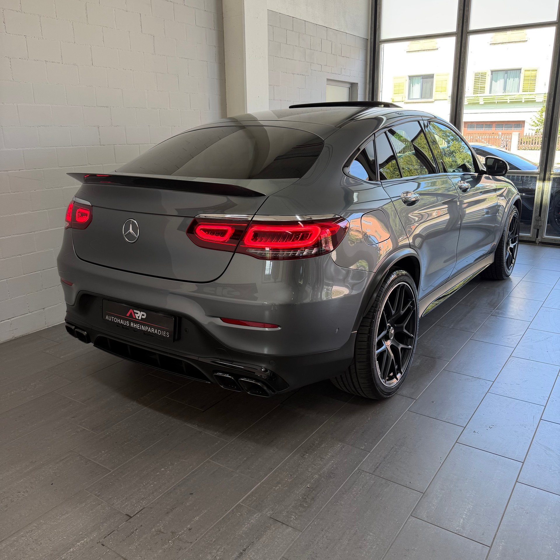 MERCEDES-BENZ GLC Coupé 63 S AMG 4Matic+ 9G-Tronic * PANO * Carbon * 360 Grad Kamera * Burmester-image-3