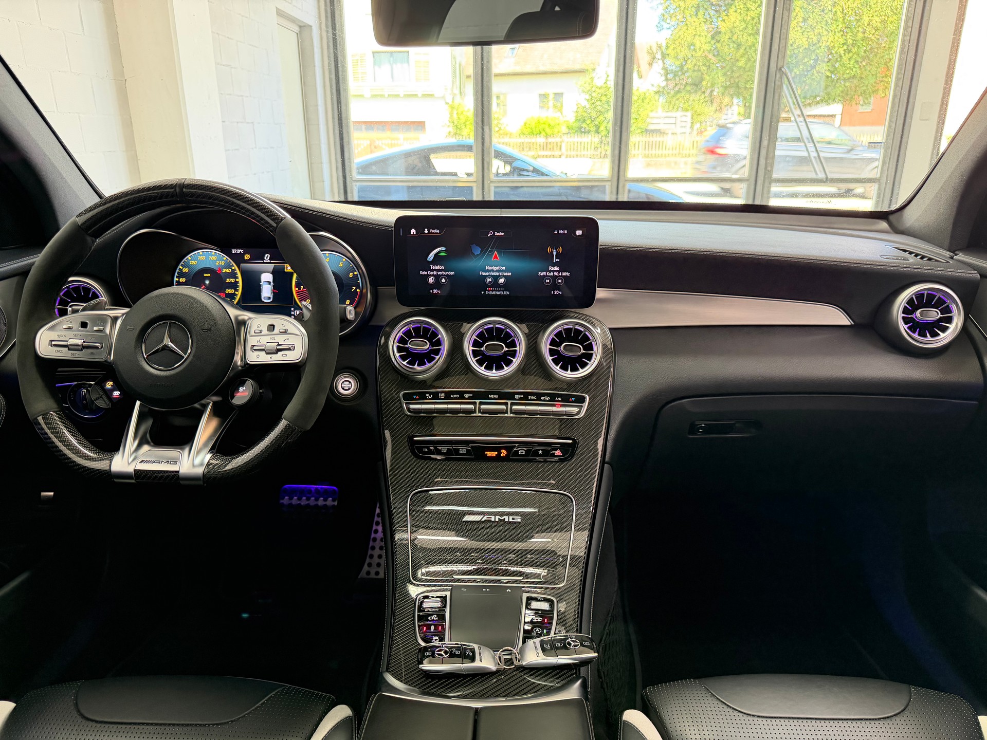 MERCEDES-BENZ GLC Coupé 63 S AMG 4Matic+ 9G-Tronic * PANO * Carbon * 360 Grad Kamera * Burmester-image-8