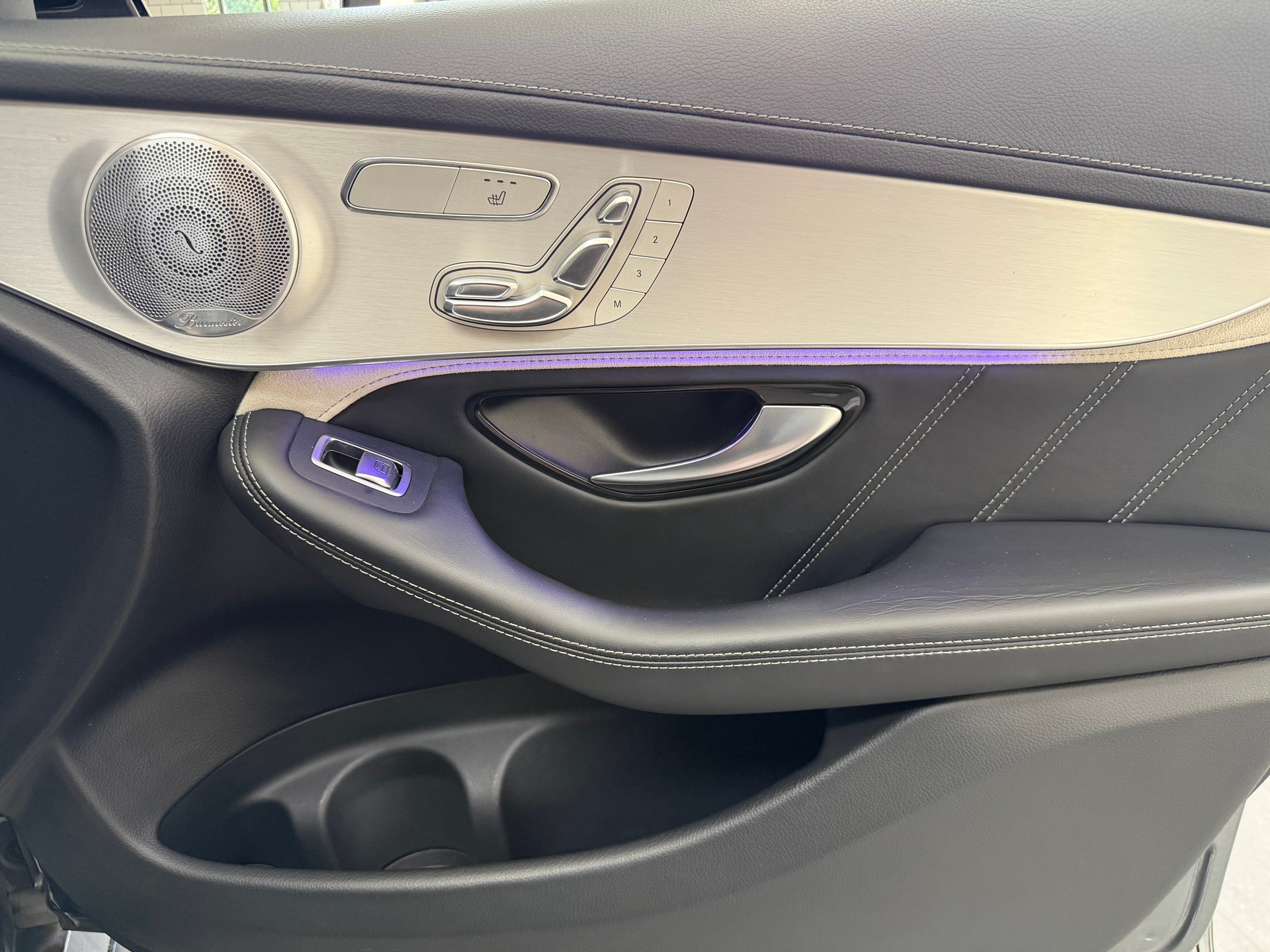 MERCEDES-BENZ GLC Coupé 63 S AMG 4Matic+ 9G-Tronic * PANO * Carbon * 360 Grad Kamera * Burmester-image-12
