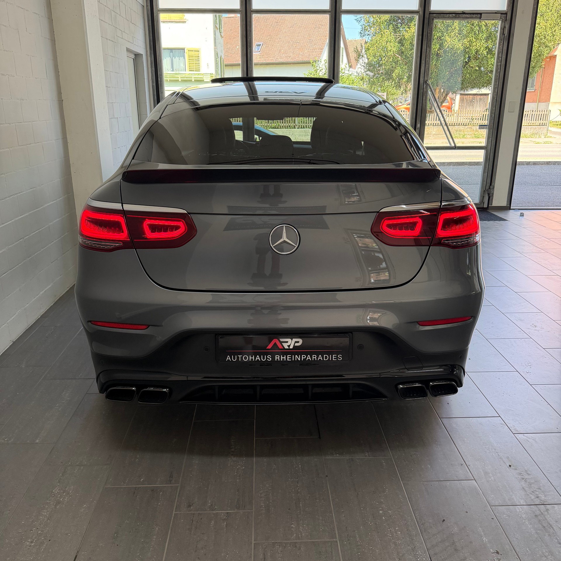 MERCEDES-BENZ GLC Coupé 63 S AMG 4Matic+ 9G-Tronic * PANO * Carbon * 360 Grad Kamera * Burmester-image-4