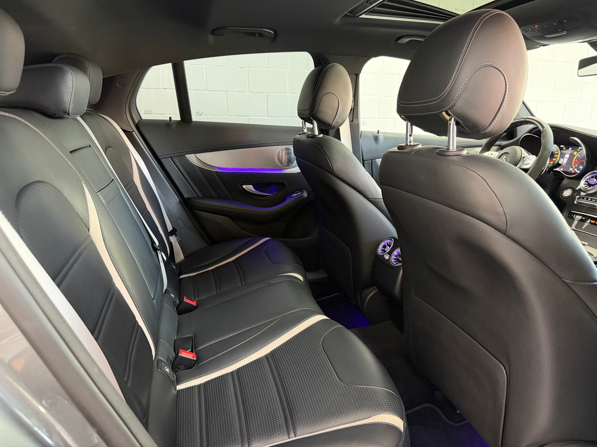 MERCEDES-BENZ GLC Coupé 63 S AMG 4Matic+ 9G-Tronic * PANO * Carbon * 360 Grad Kamera * Burmester-image-10