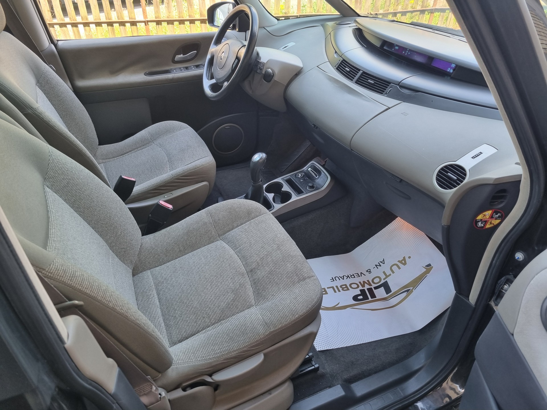 RENAULT Espace 2.0 Turbo Authentique-image-4