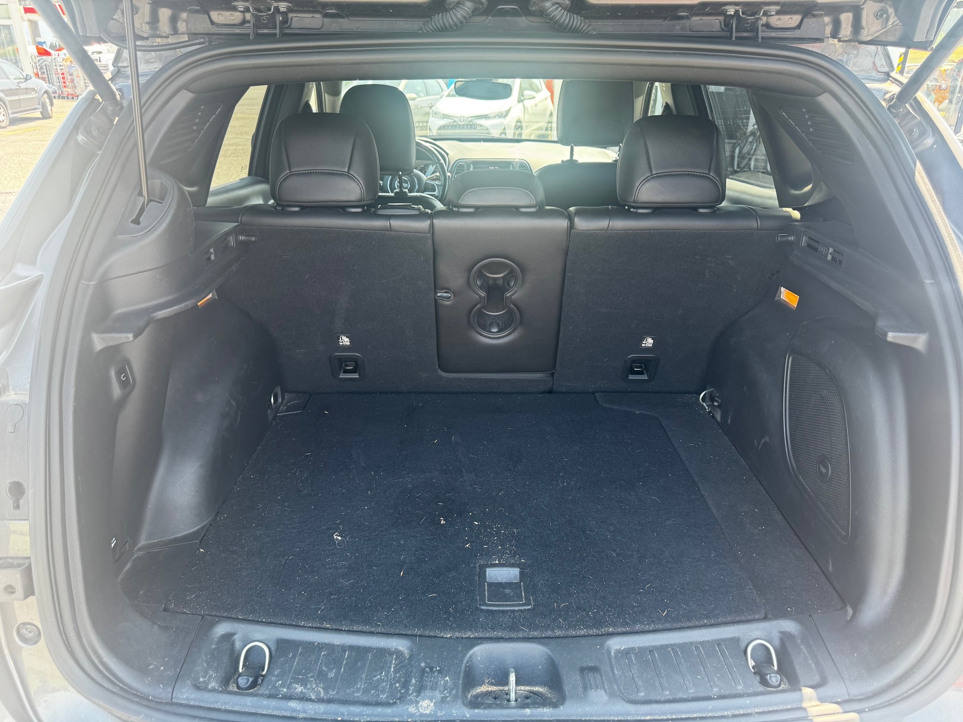 JEEP Compass 1.3 T PHEV S AWD-image-14