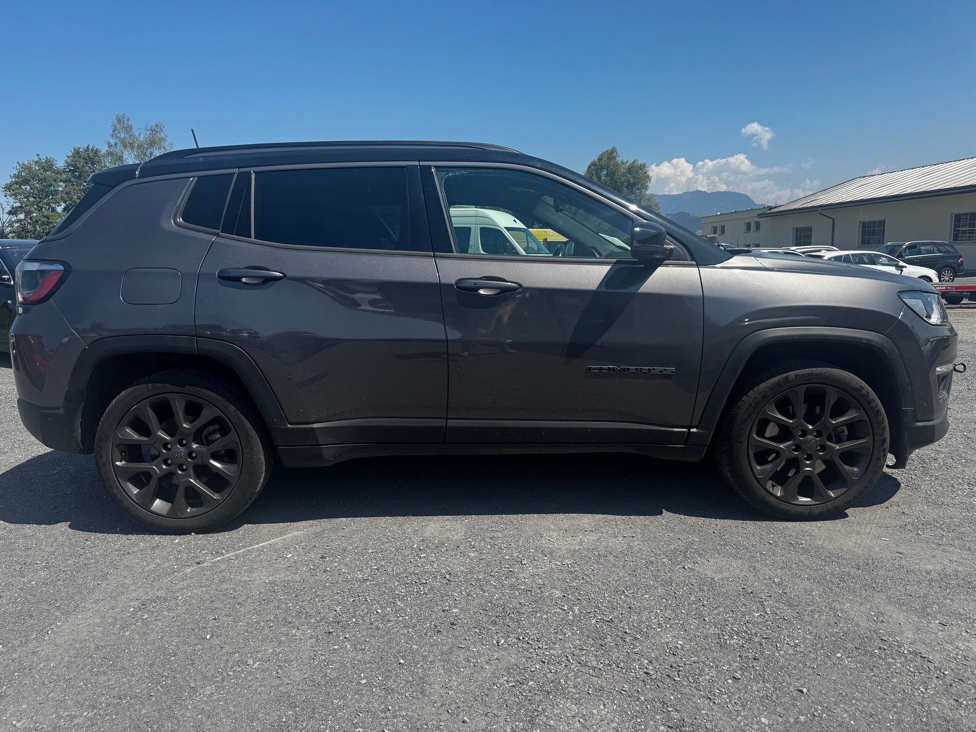 JEEP Compass 1.3 T PHEV S AWD-image-3
