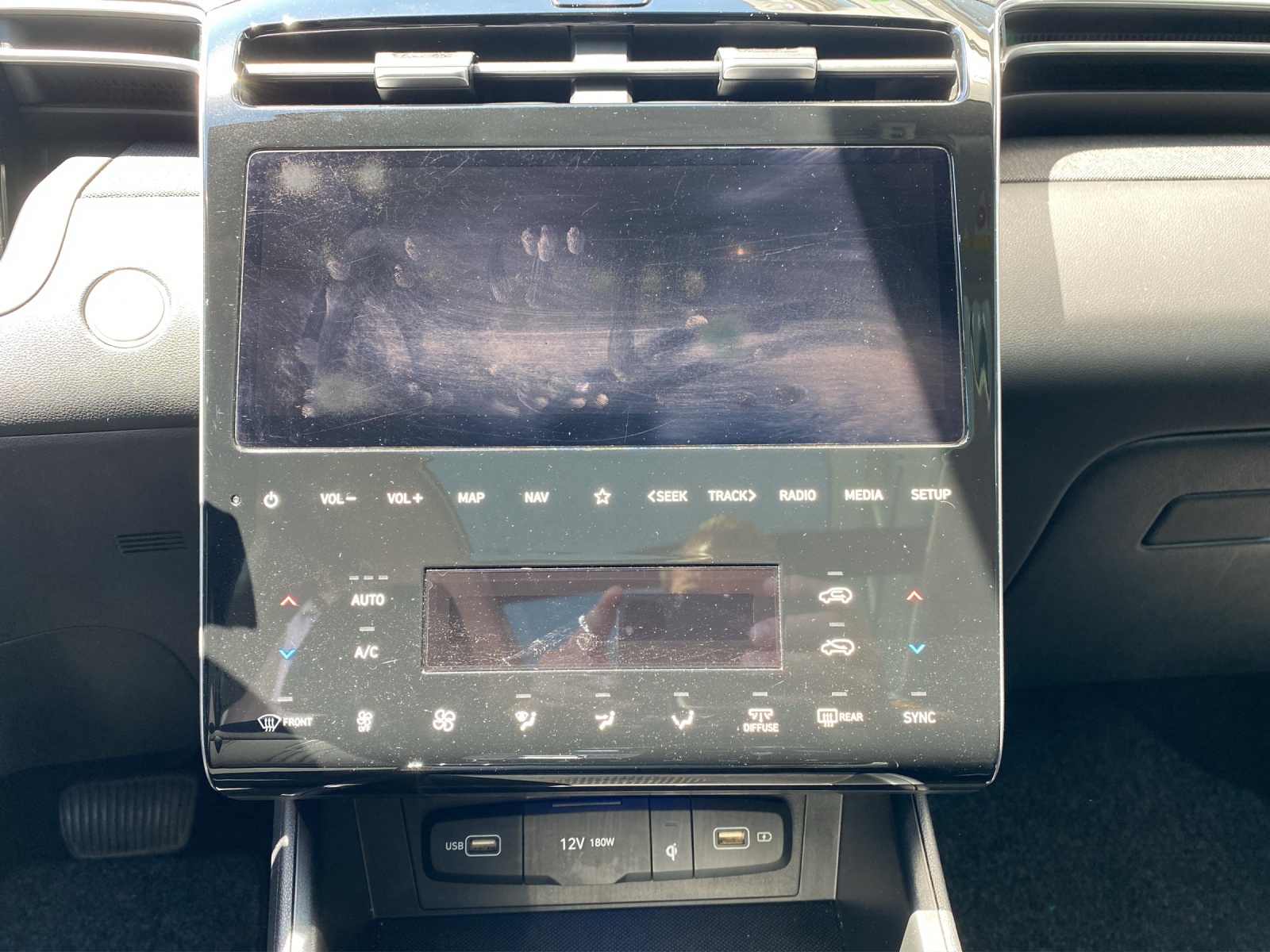 HYUNDAI Tucson 1.6 T-GDi Amplia 4WD-image-14
