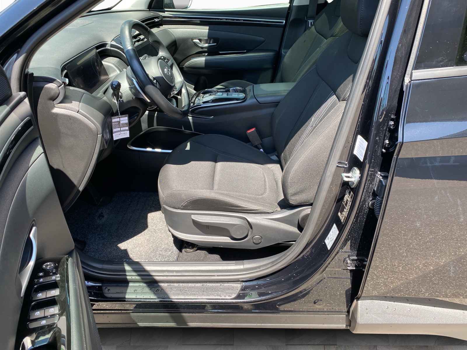 HYUNDAI Tucson 1.6 T-GDi Amplia 4WD-image-9