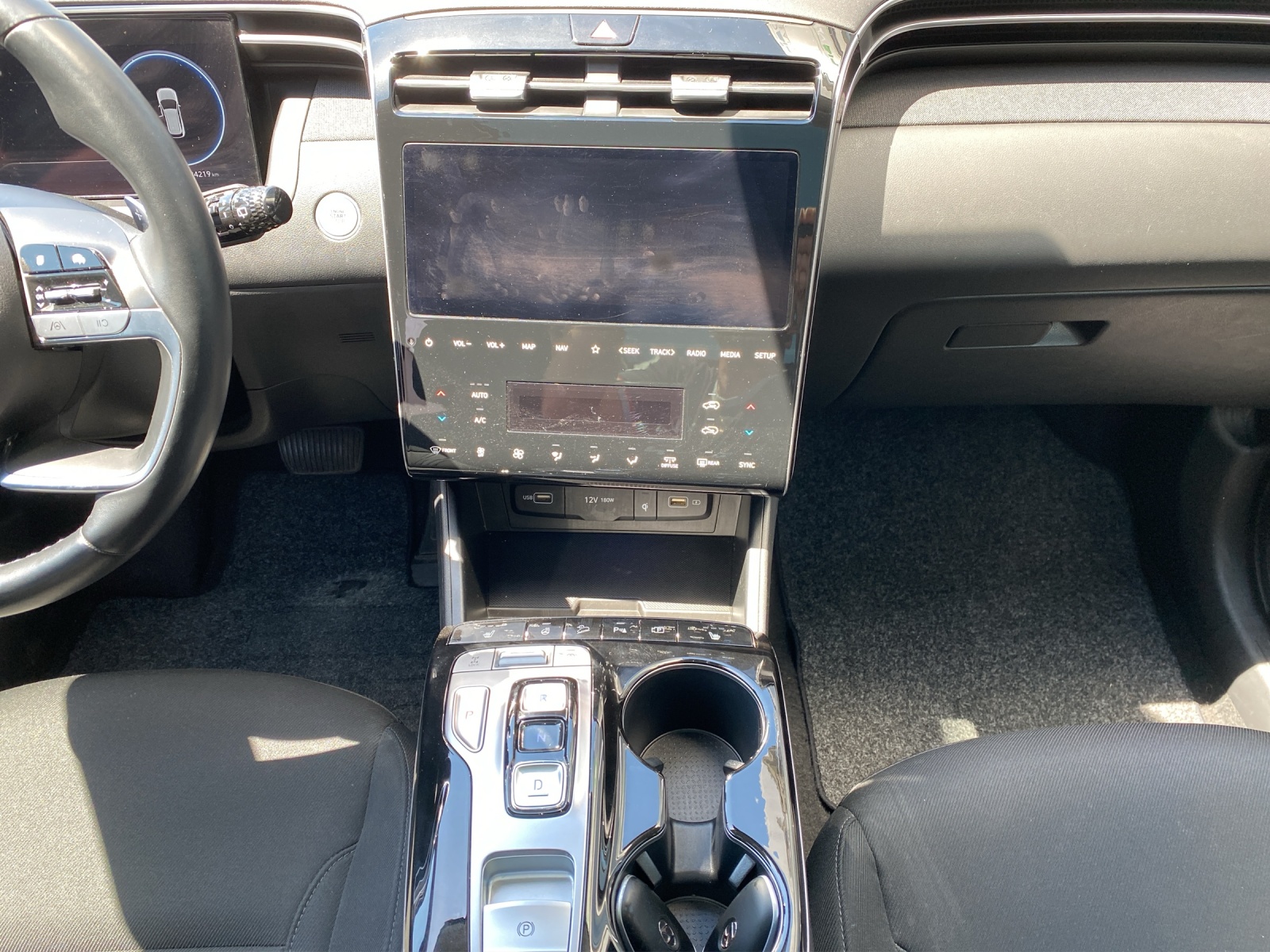 HYUNDAI Tucson 1.6 T-GDi Amplia 4WD-image-13