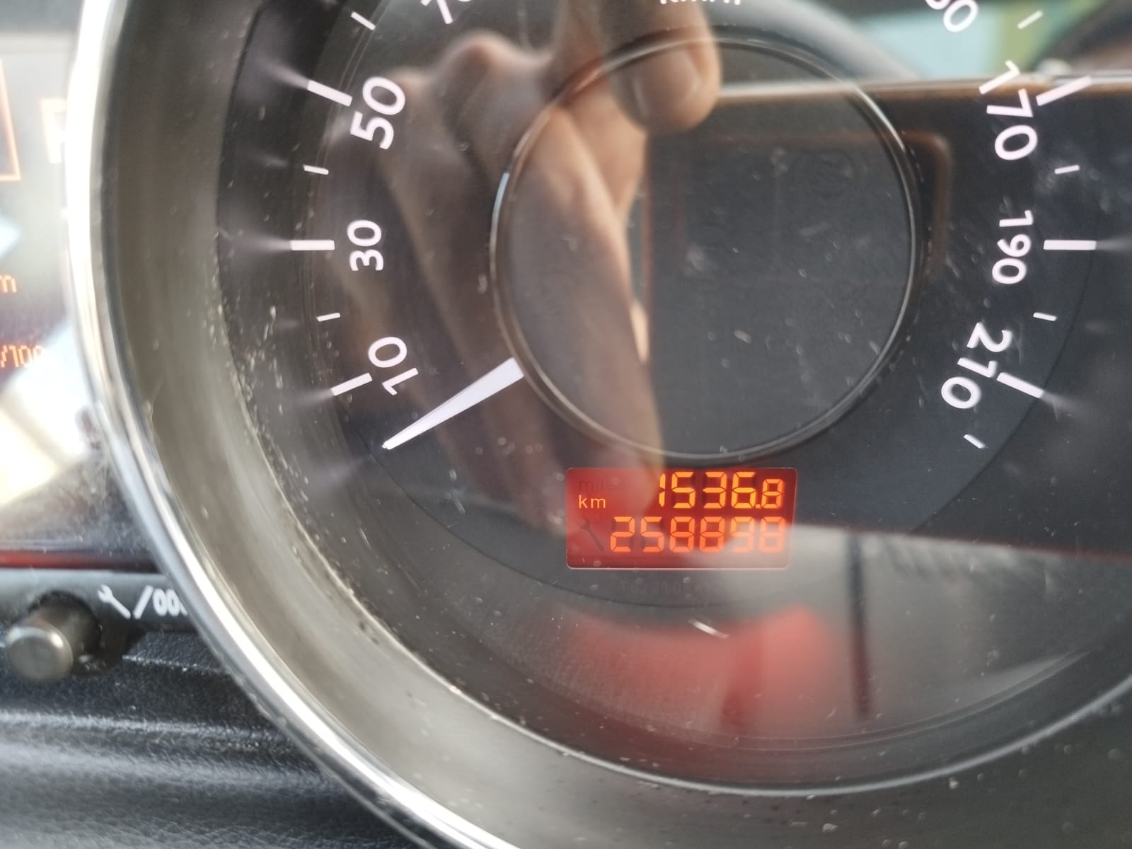PEUGEOT 5008 2.0 HDI Business Automatic-image-11