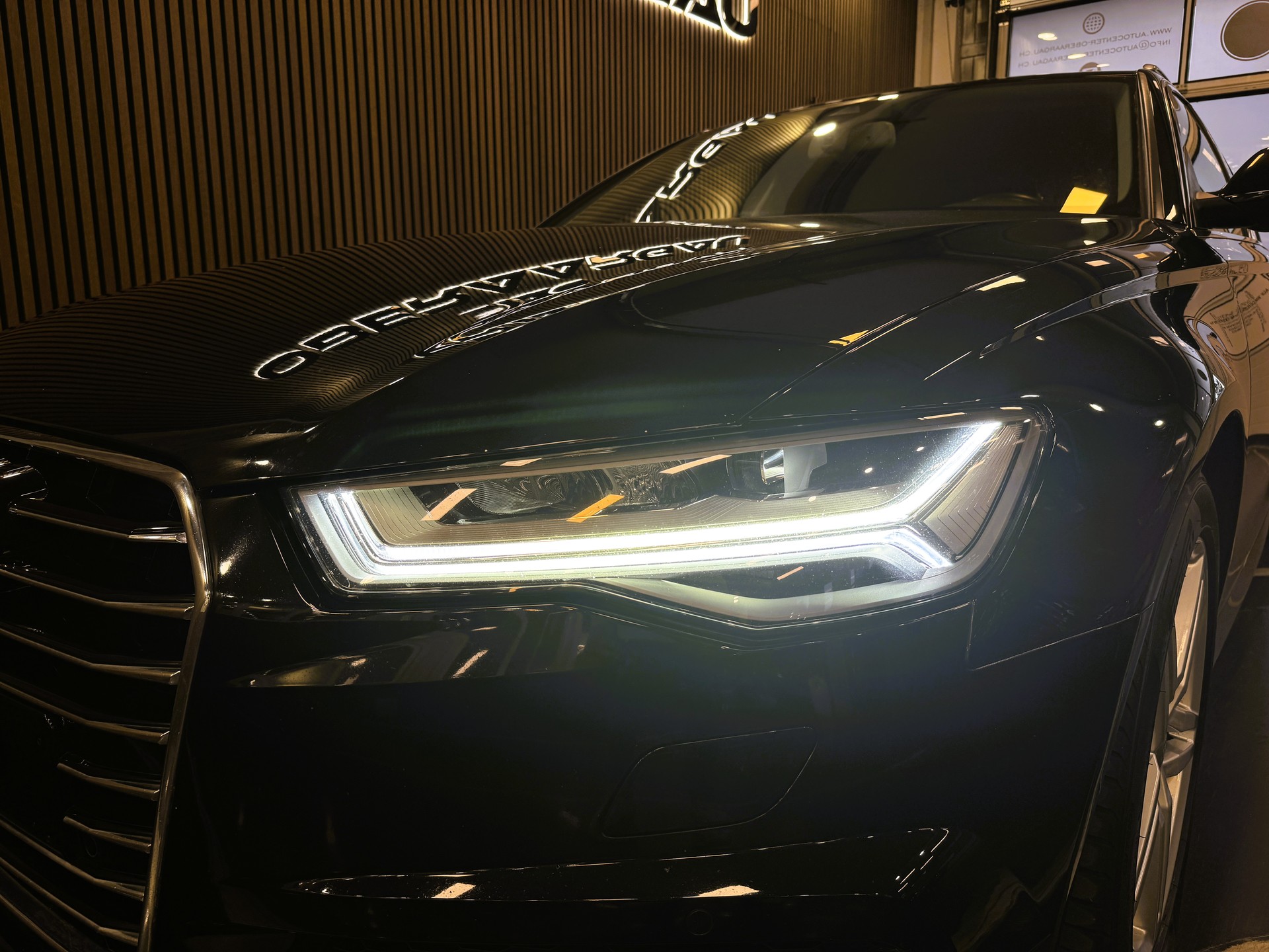 AUDI A6 Avant 3.0 BiTDI V6 quattro tiptronic-showroom-element-2