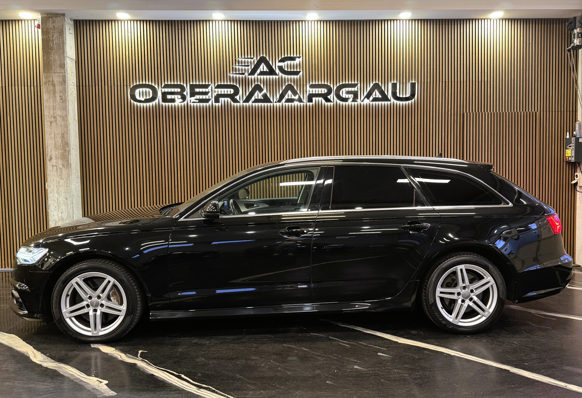 AUDI A6 Avant 3.0 BiTDI V6 quattro tiptronic-showroom-element-3