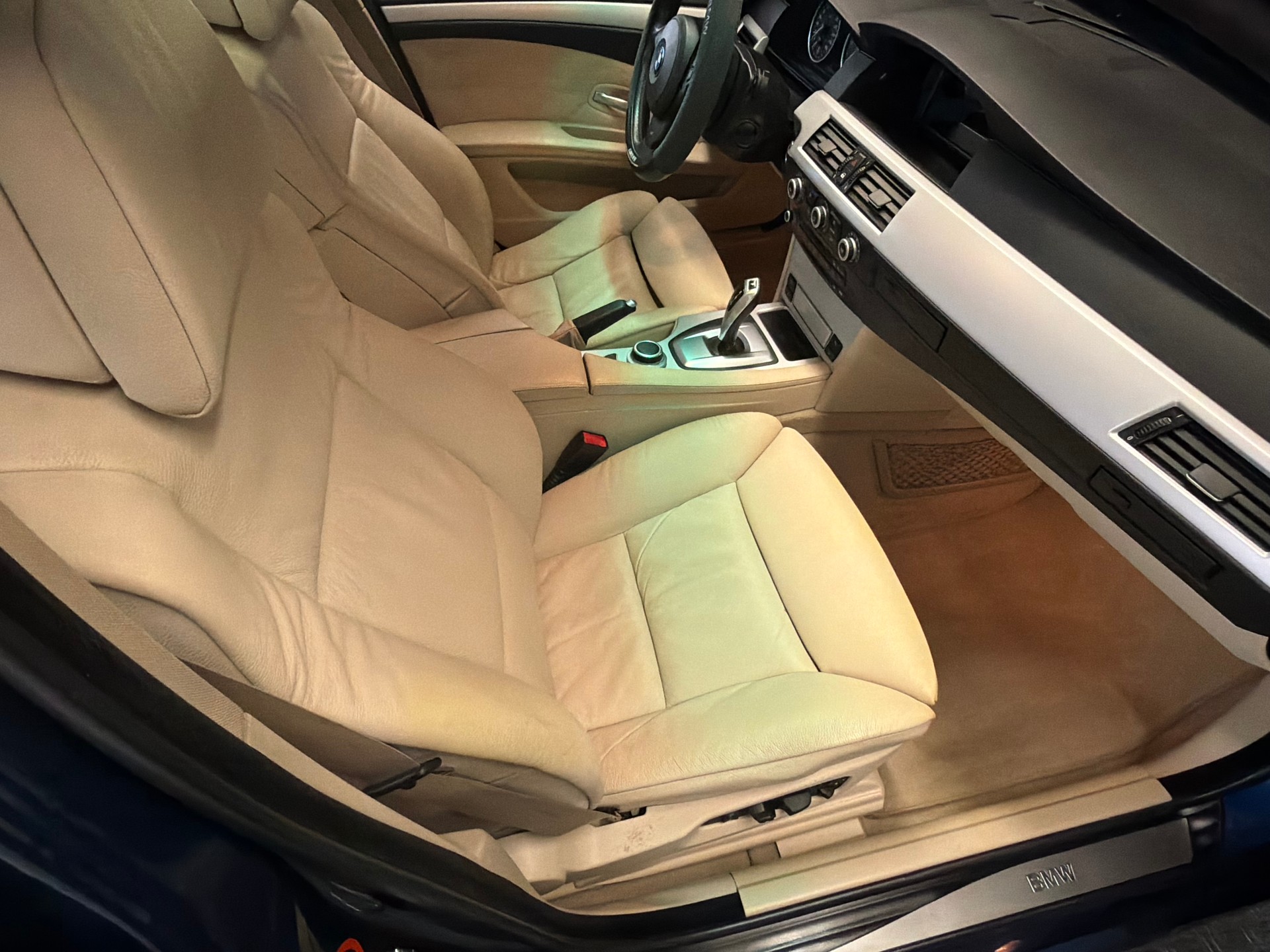 BMW 530xd Touring more4you Steptronic-image-11
