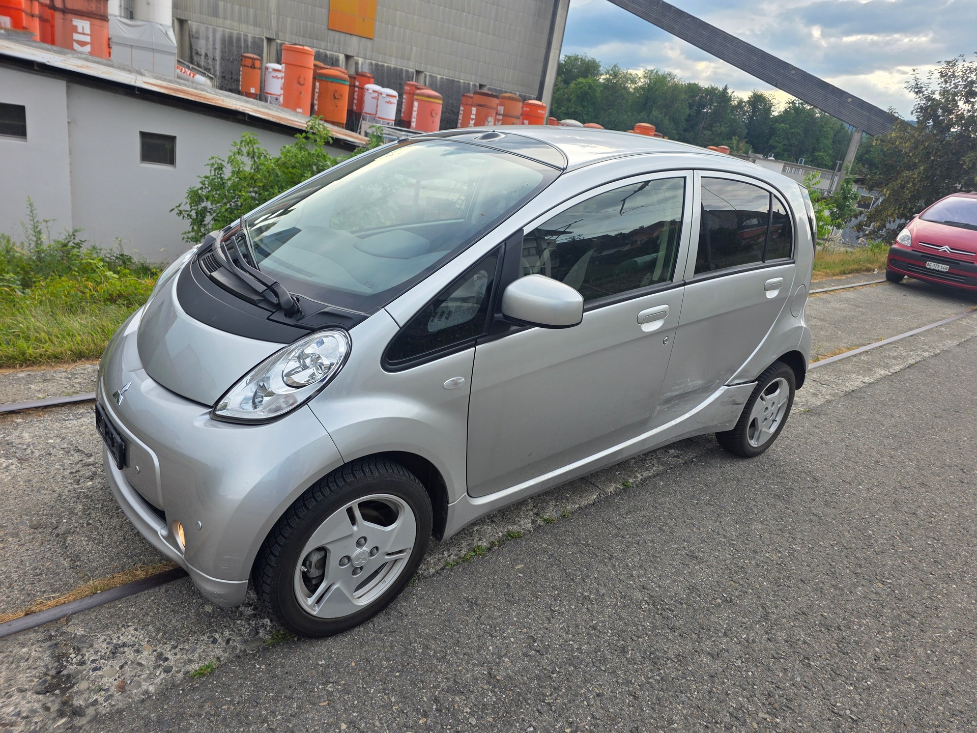 MITSUBISHI i MiEV Style-image-2