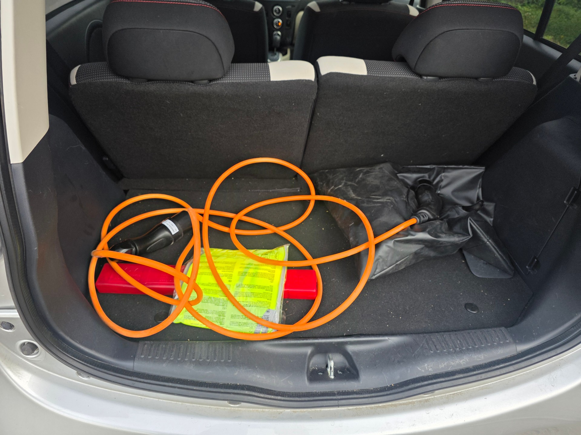 MITSUBISHI i MiEV Style-image-3