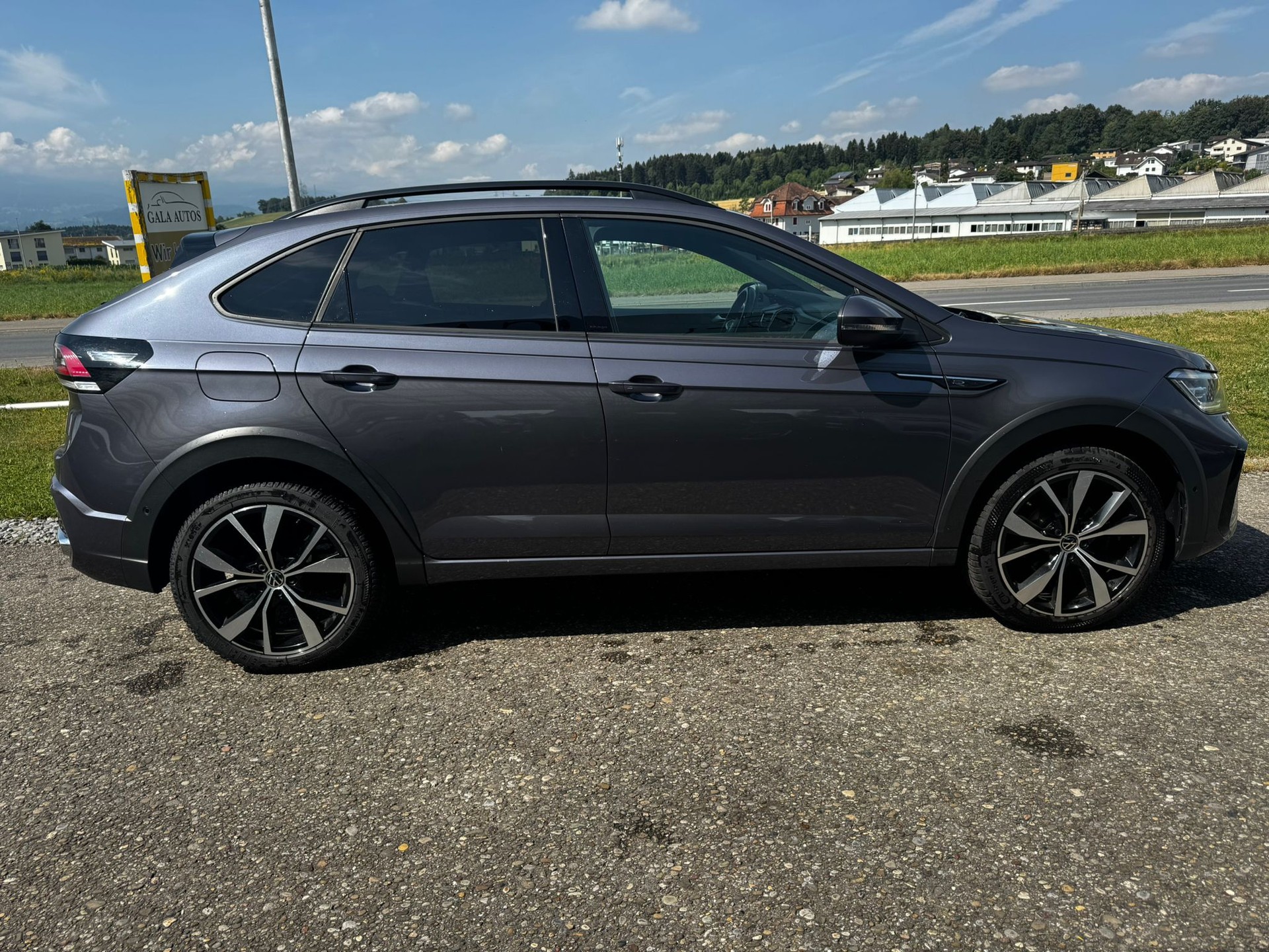 VW Taigo 1.5 TSI R-Line DSG-image-3