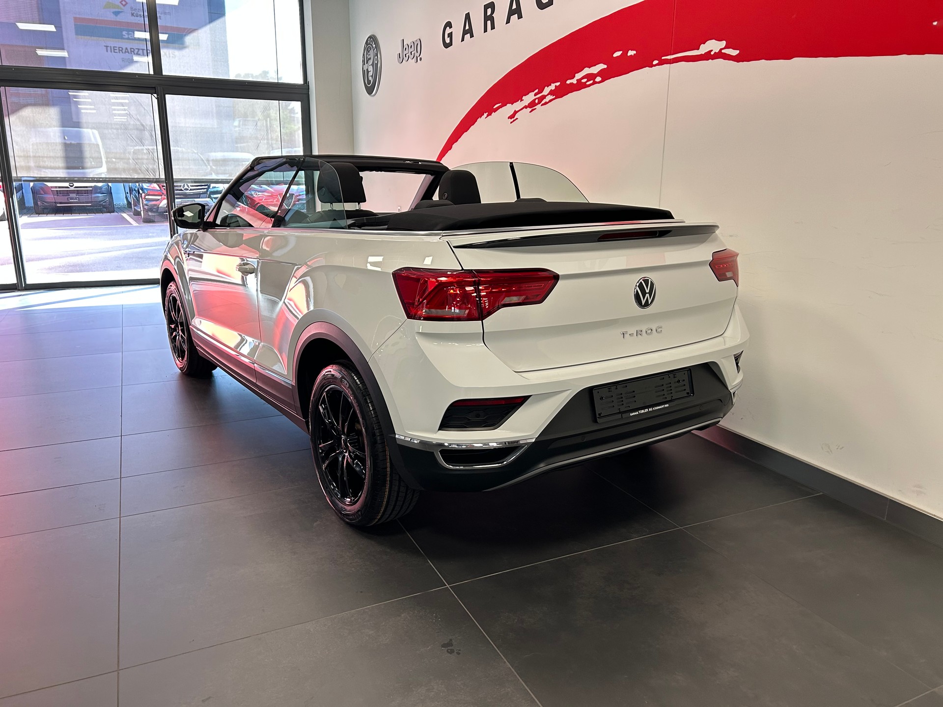 VW T-Roc Cabriolet 1.5 TSI EVO Advance DSG-image-14